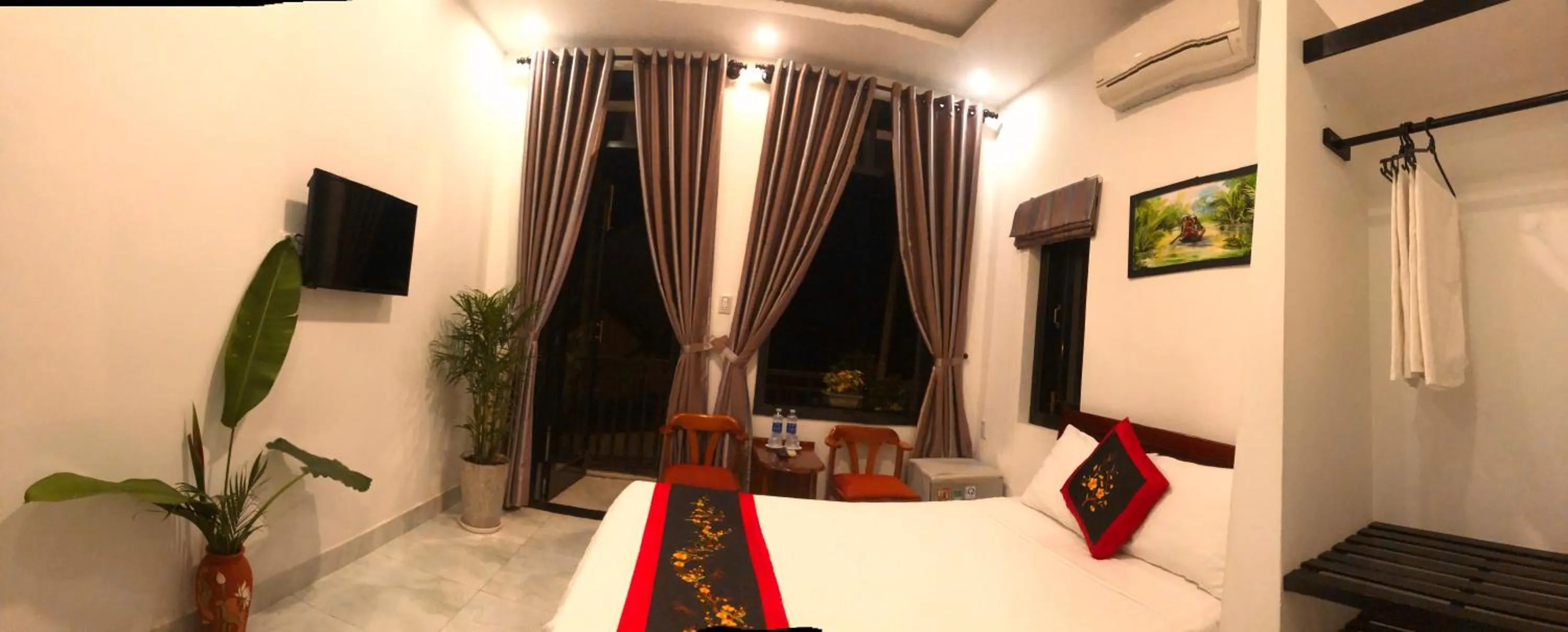 Photo of the whole room, Bed in Sunny Garden Homestay