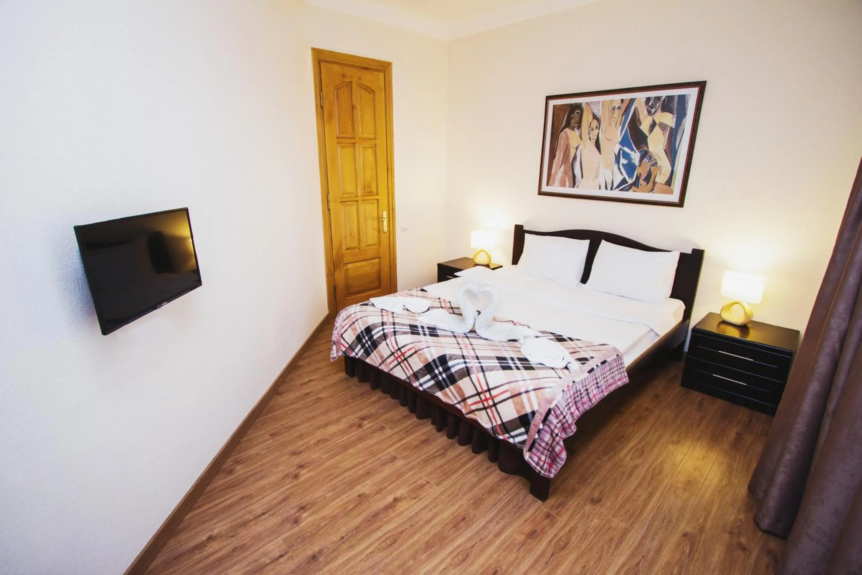 Bedroom, Bed in Hotel Lux