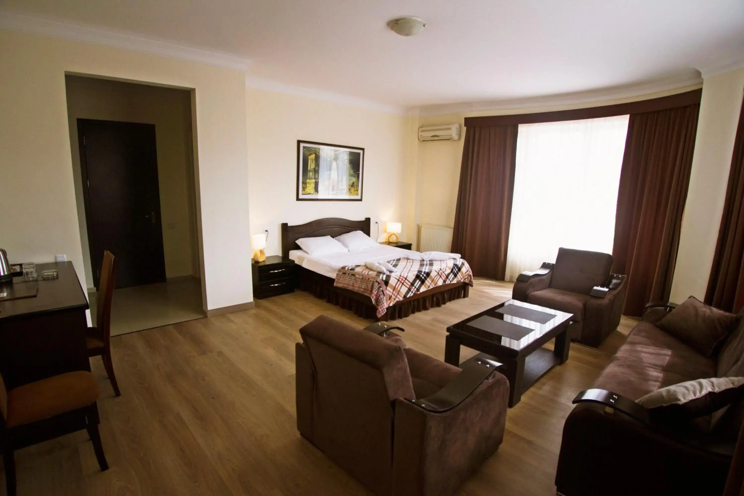 Deluxe Double Studio in Hotel Lux Deluxe Double Studio in Hotel Lux