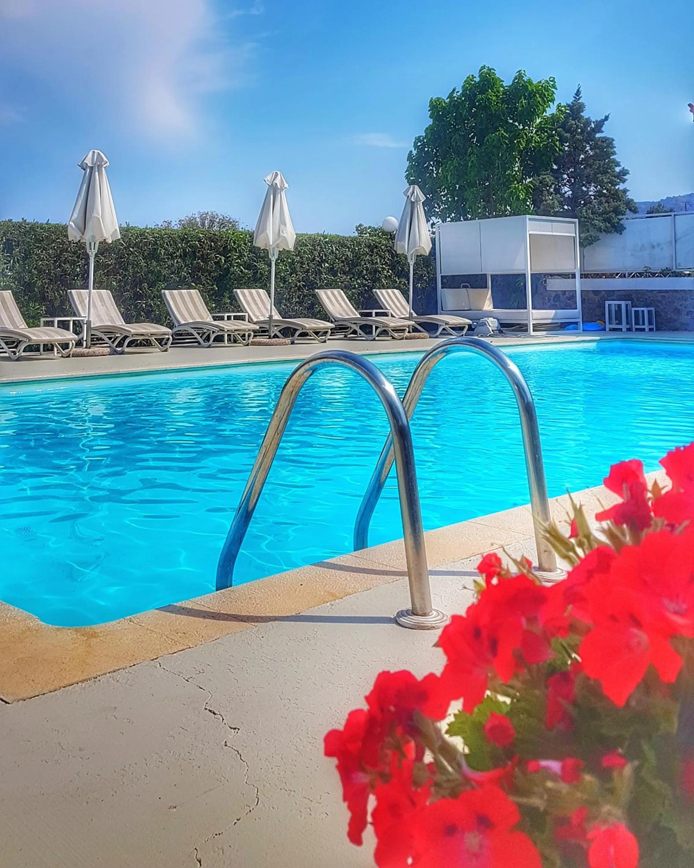 Oikies Small Elegant Houses