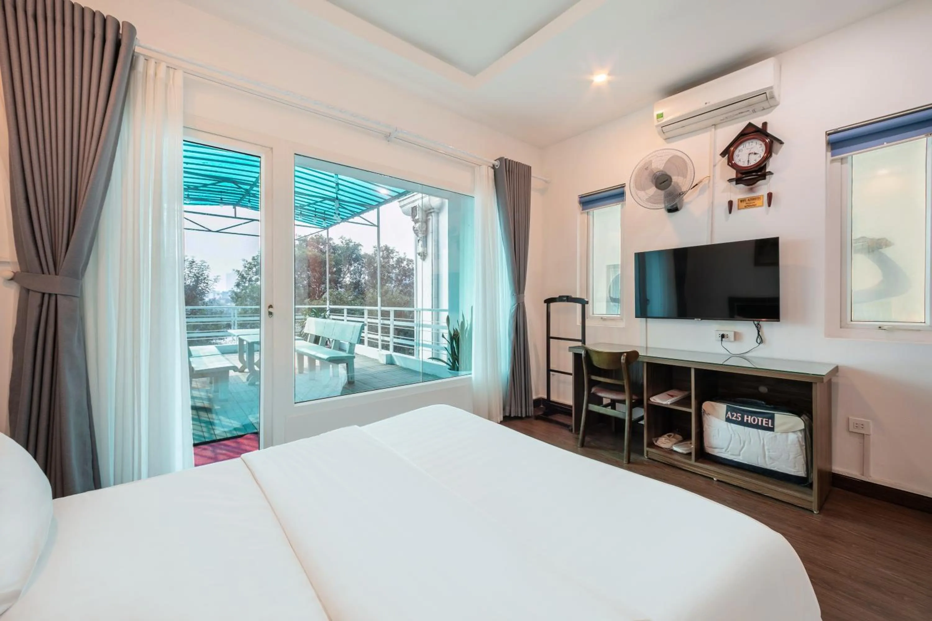 Bed in A25 Hotel - 57 Quang Trung