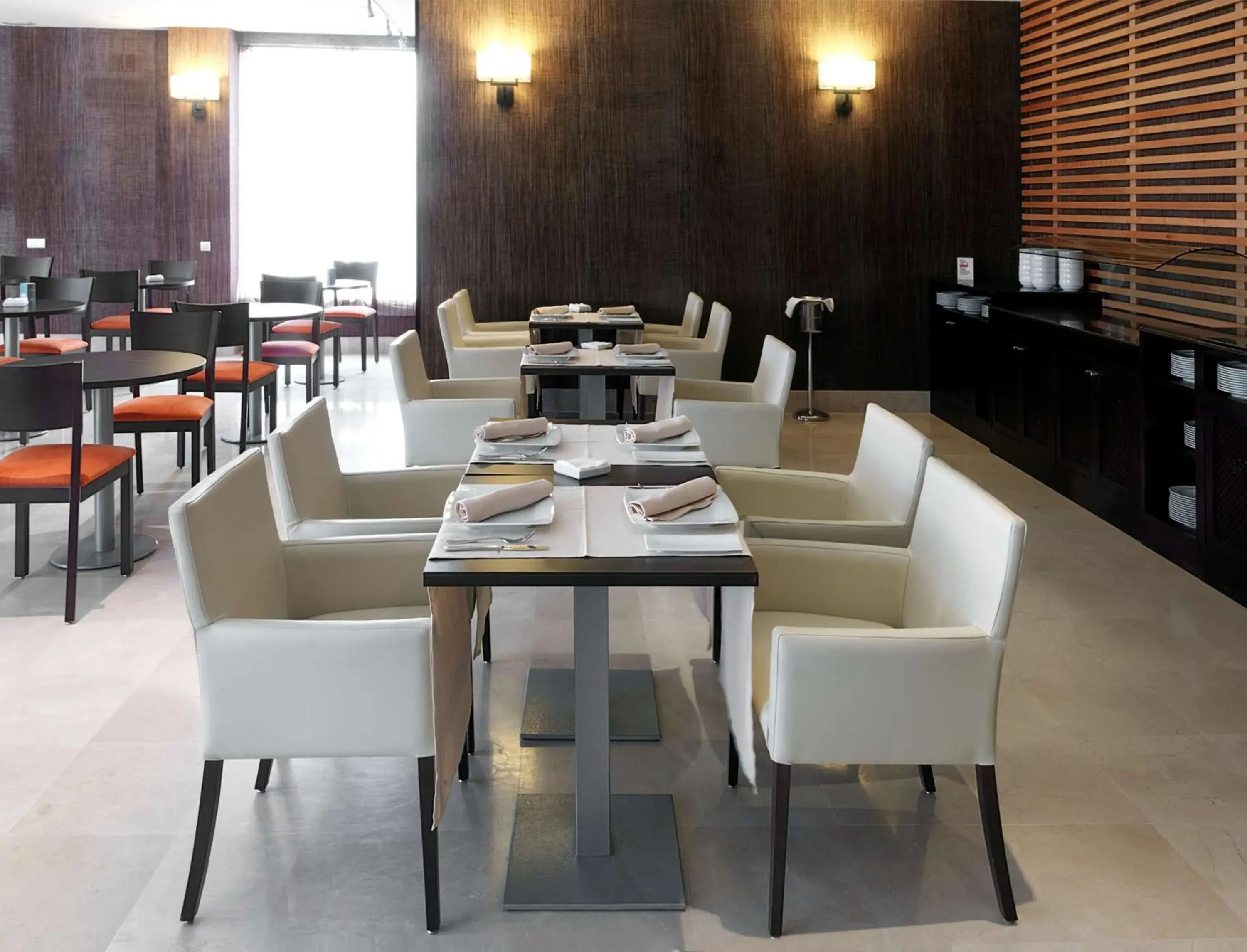 Restaurant/places to eat in NH Campo de Gibraltar Restaurant/places to eat in NH Campo de Gibraltar