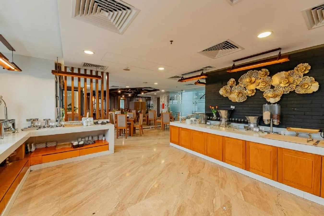 Breakfast in London Hanoi Hotel