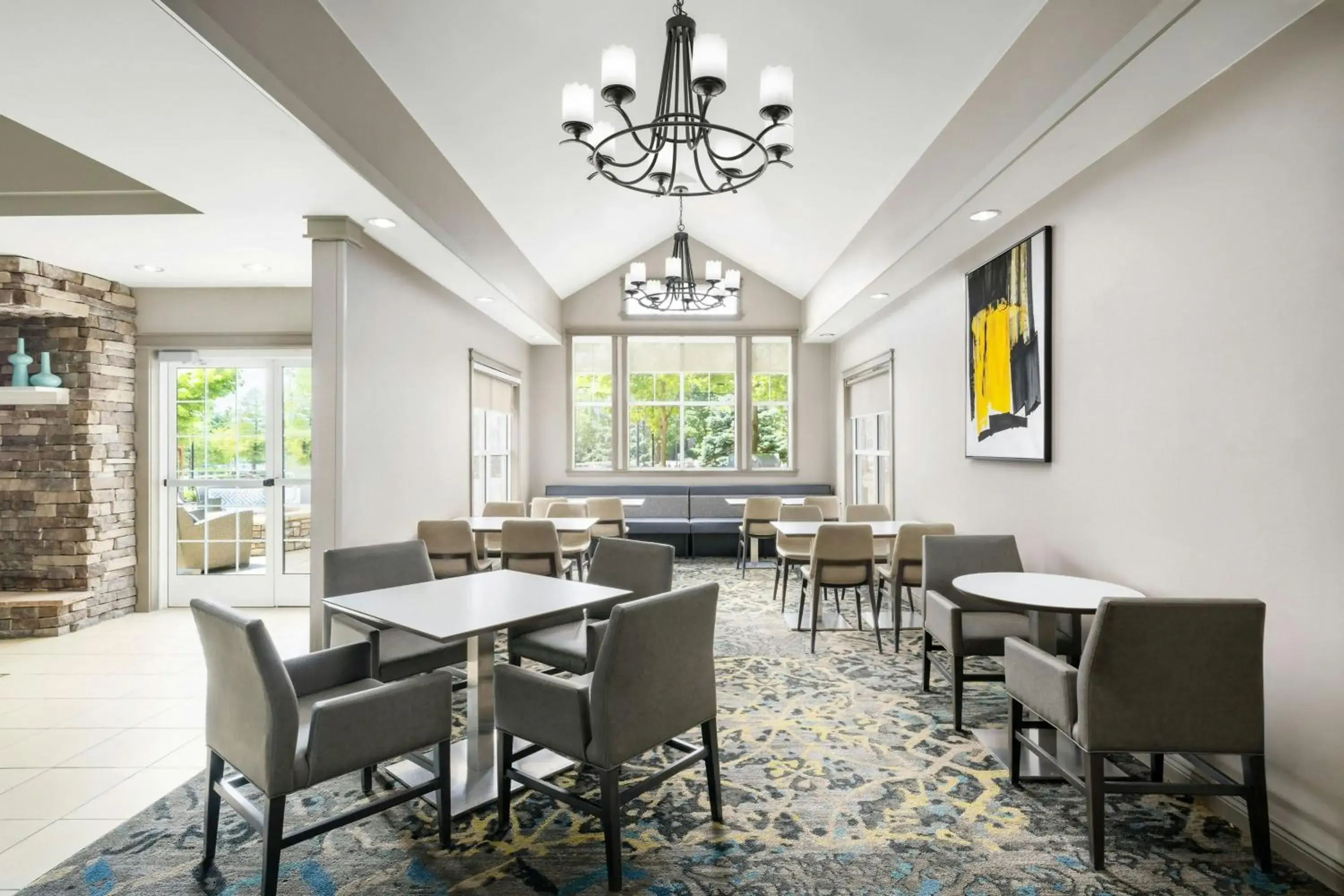 Breakfast in Residence Inn Des Moines West at Jordan Creek Town Center Breakfast in Residence Inn Des Moines West at Jordan Creek Town Center