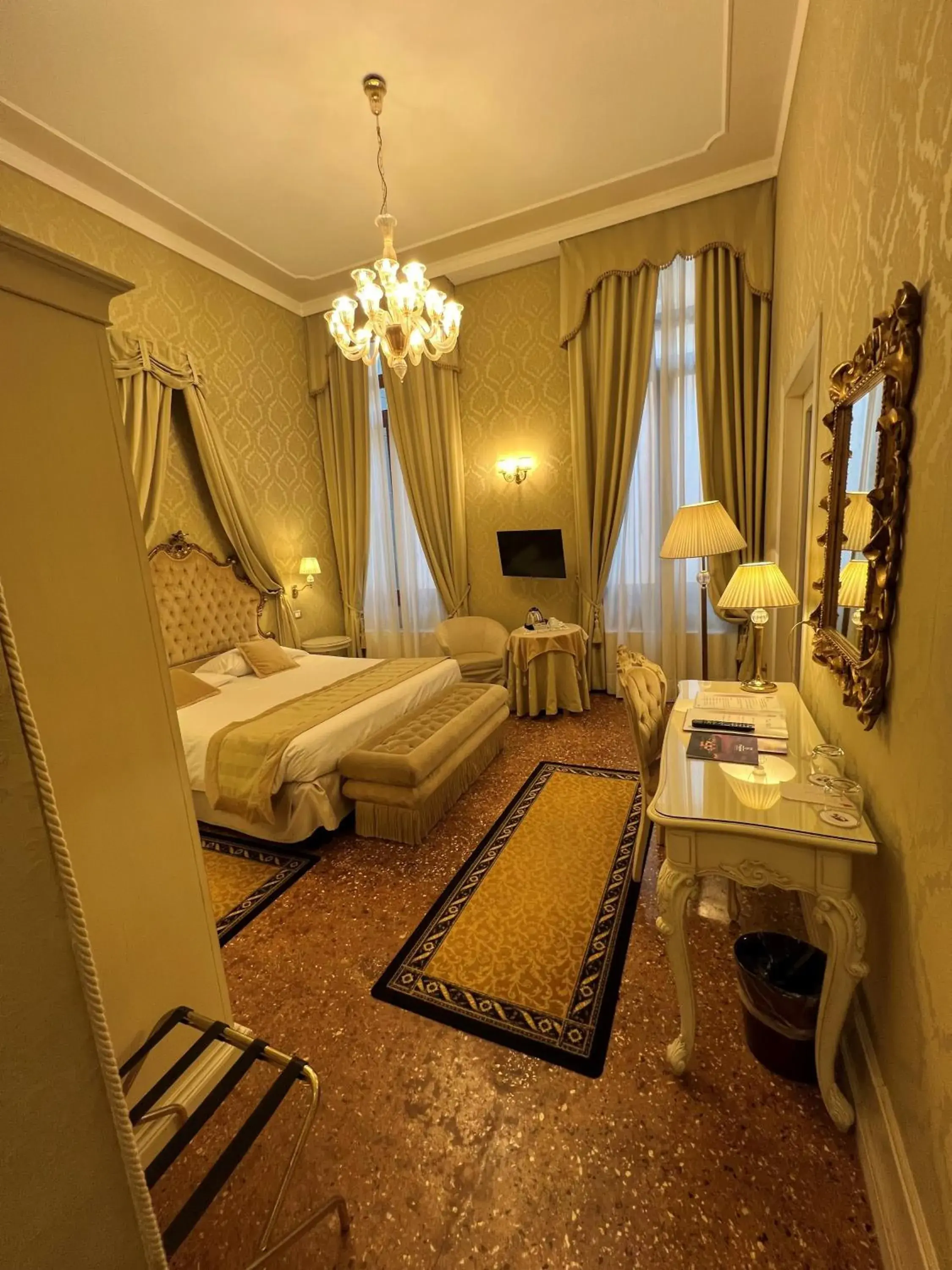 Bed in Hotel Al Duca Di Venezia Bed in Hotel Al Duca Di Venezia