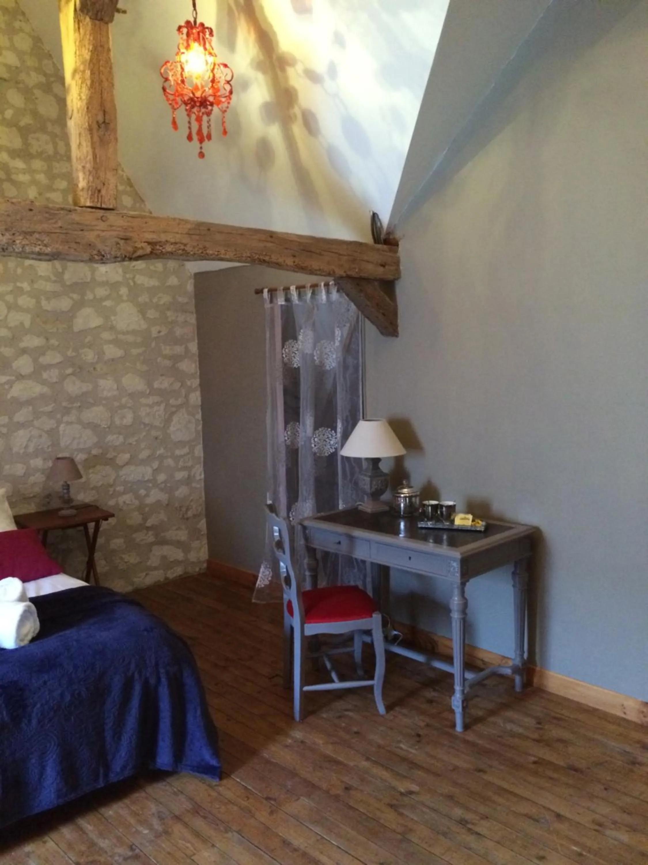 Decorative detail, Bed in Aquarelle