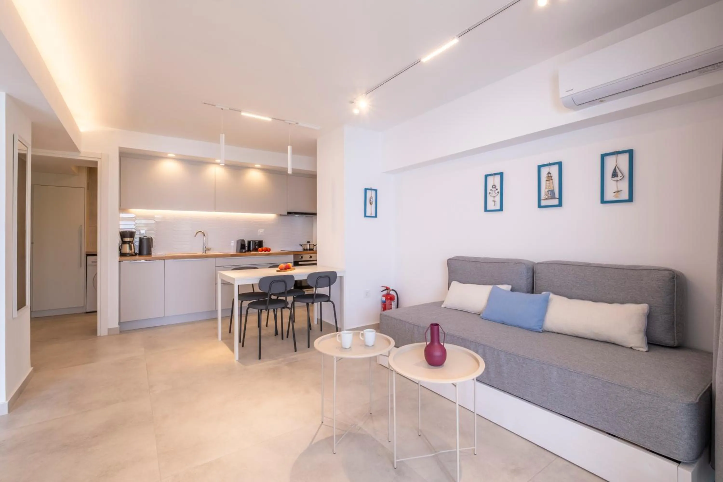 Kitchen or kitchenette in Meli Apartments & Villas