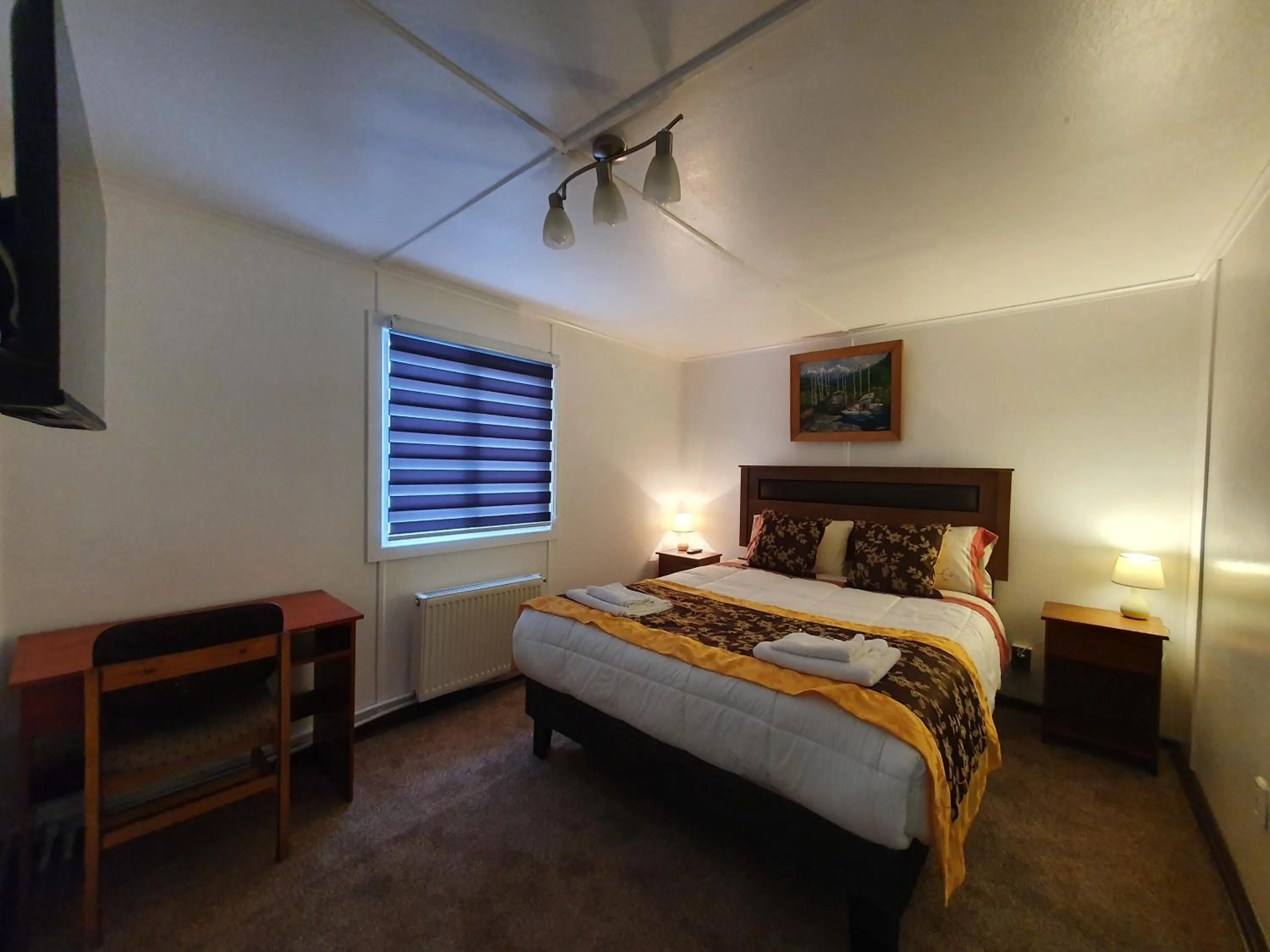 Photo of the whole room, Bed in Hotel Forjadores del Cabo de Hornos