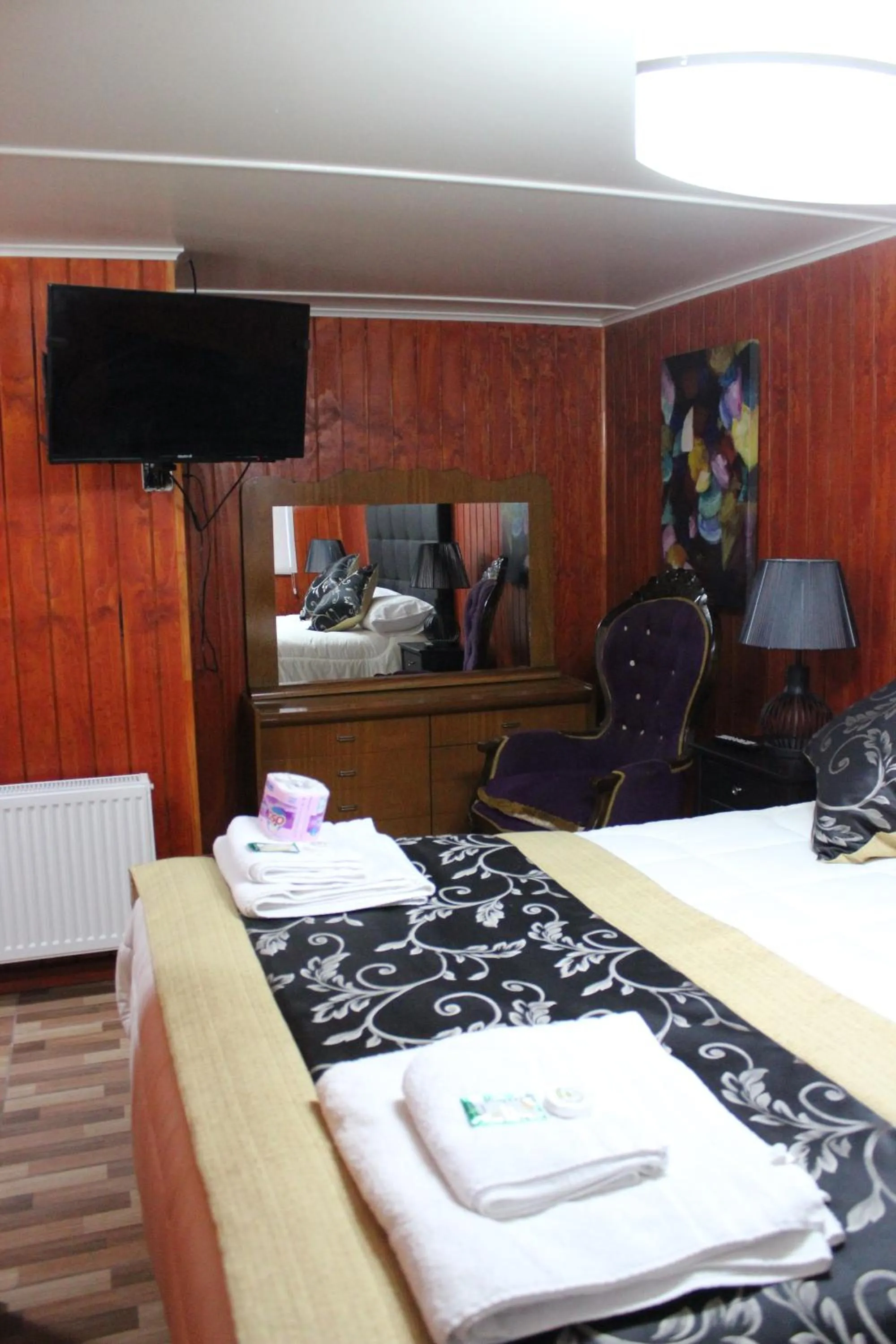 Bed in Hotel Forjadores del Cabo de Hornos