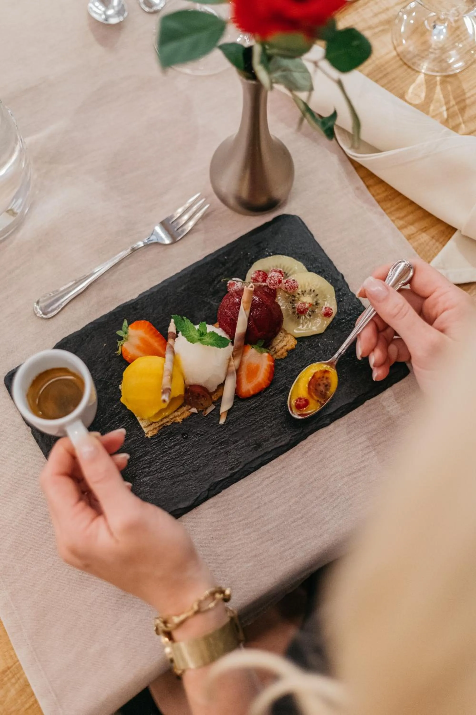 Restaurant/places to eat in Alpinhotel Berghaus spa