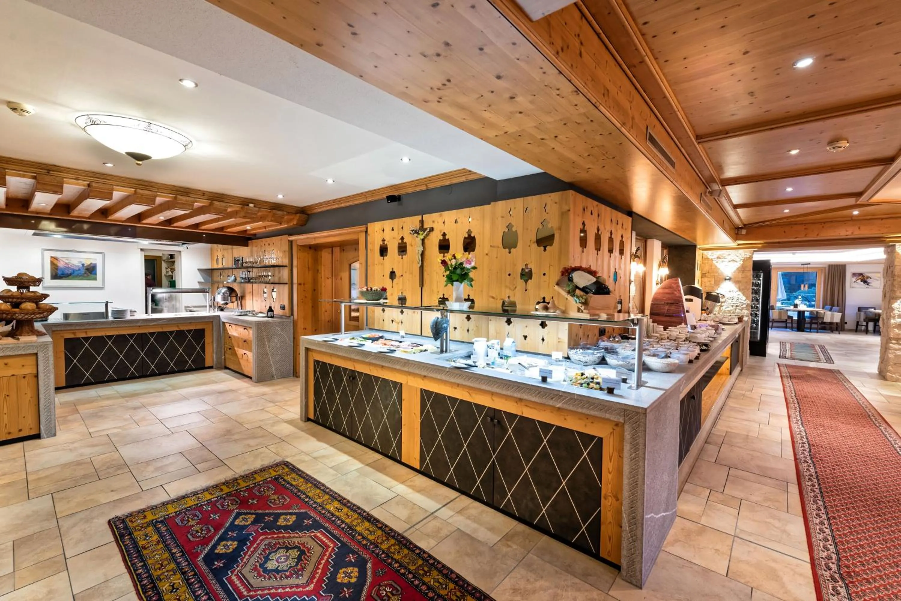 Restaurant/places to eat in Alpinhotel Berghaus spa