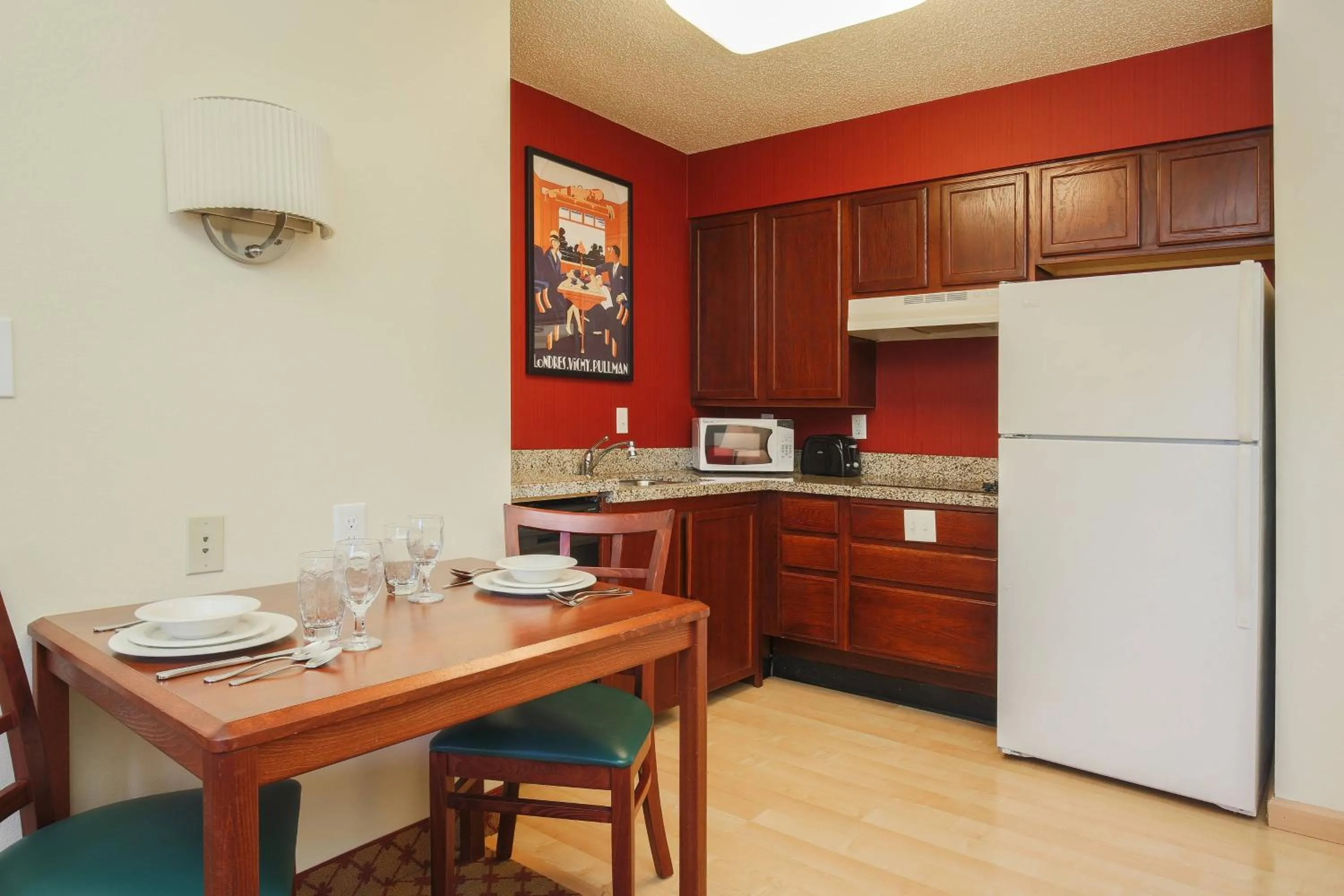 Kitchen or kitchenette in Residence Inn by Marriott Flint Grand Blanc