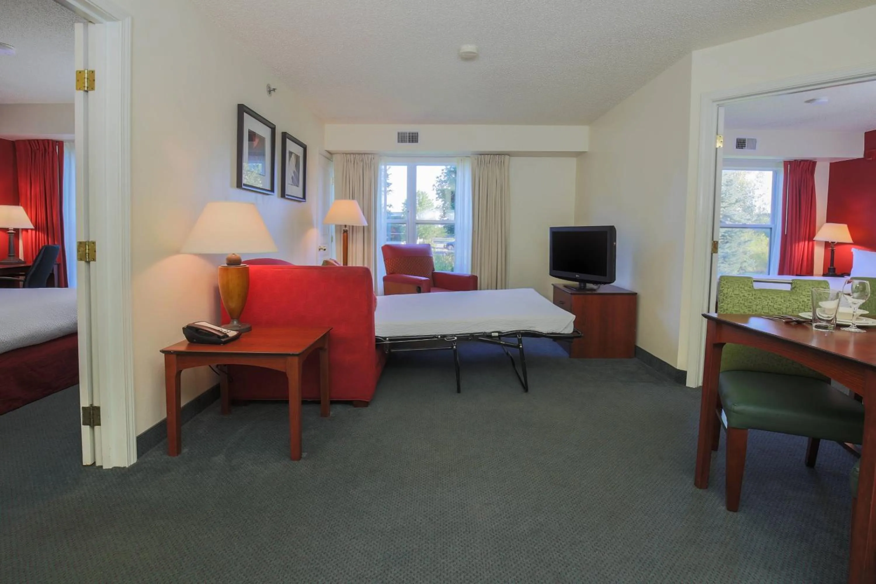 Bedroom, Bed in Residence Inn by Marriott Flint Grand Blanc