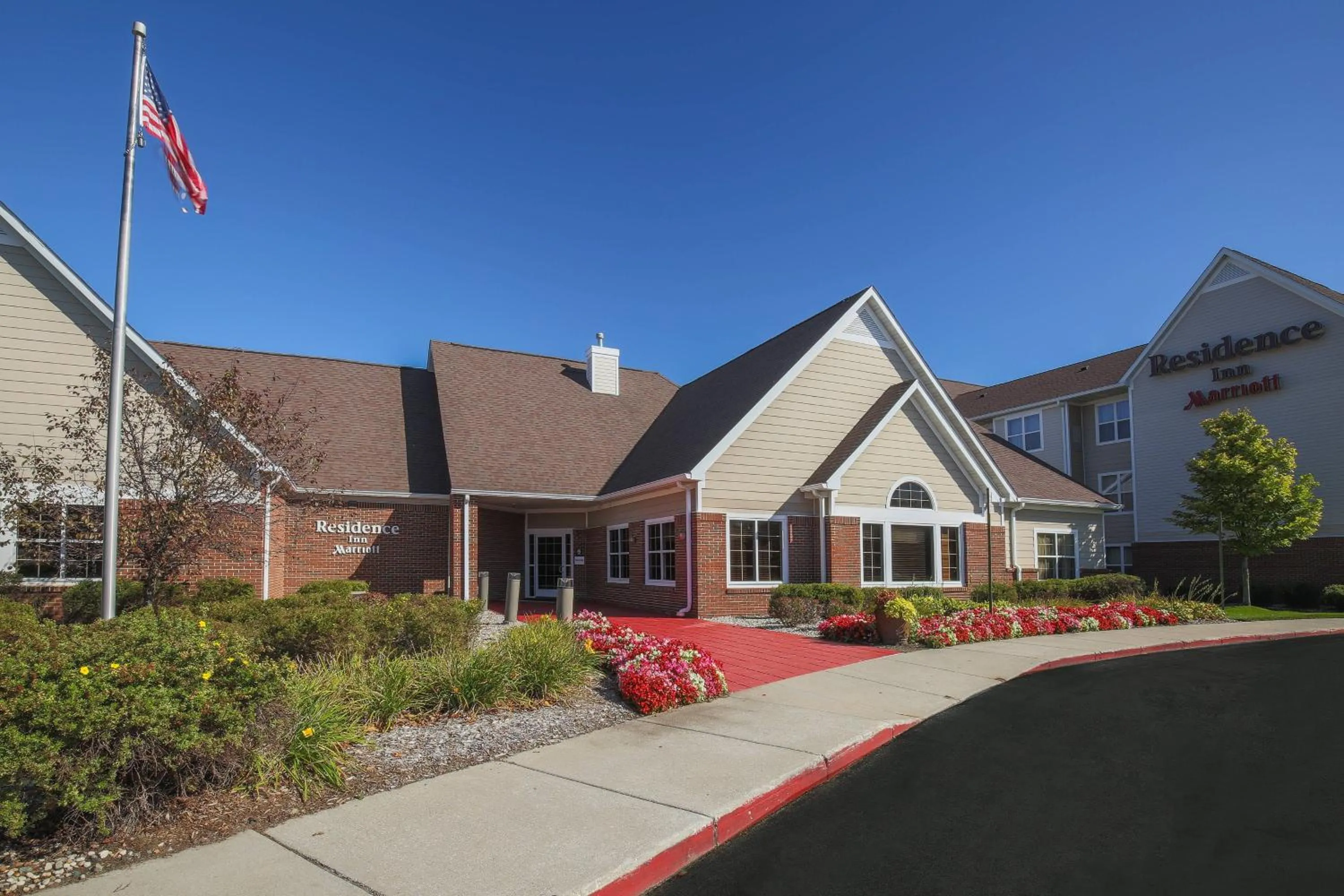 Property building in Residence Inn by Marriott Flint Grand Blanc