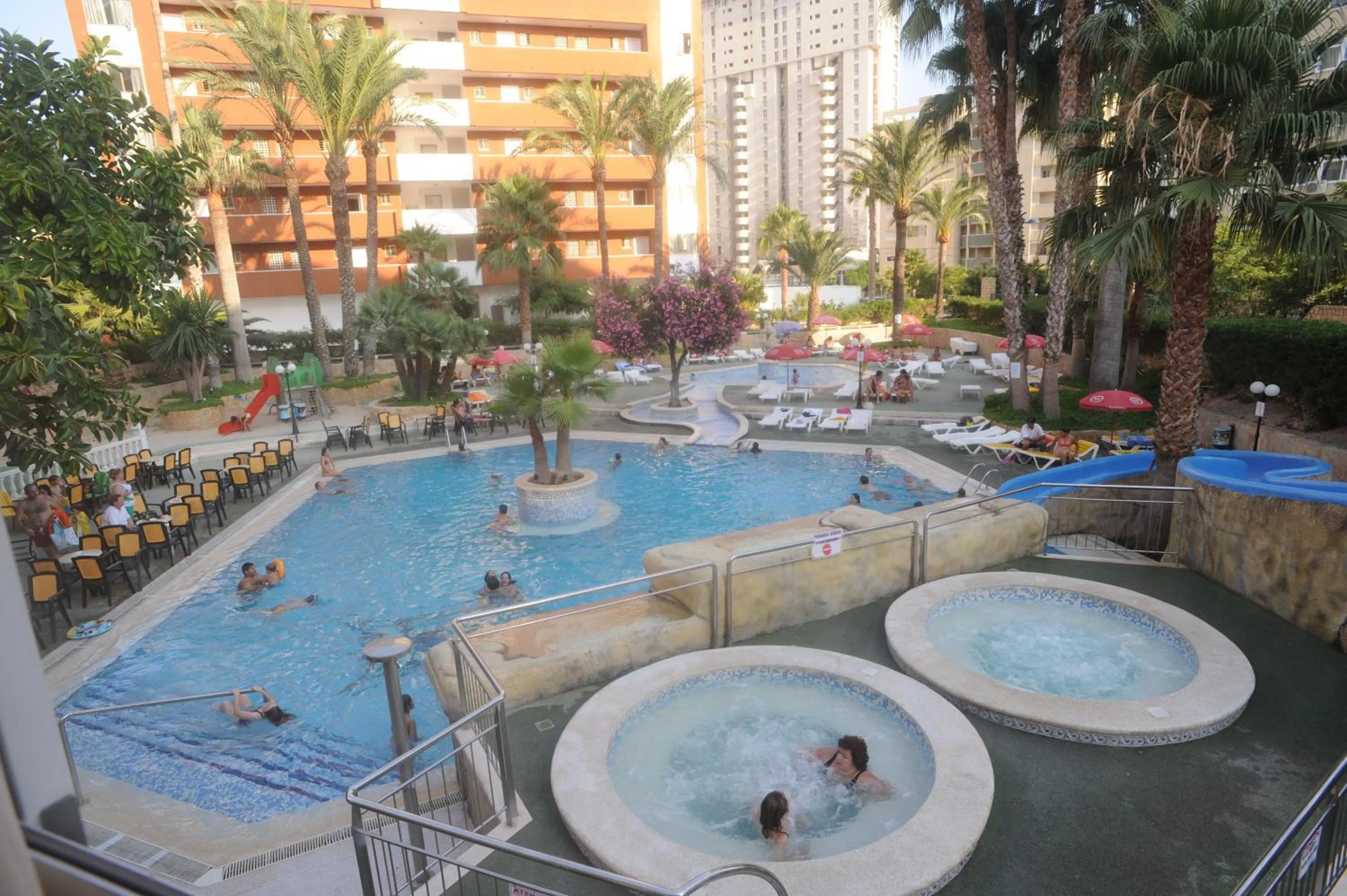 Swimming pool in Hotel Alone