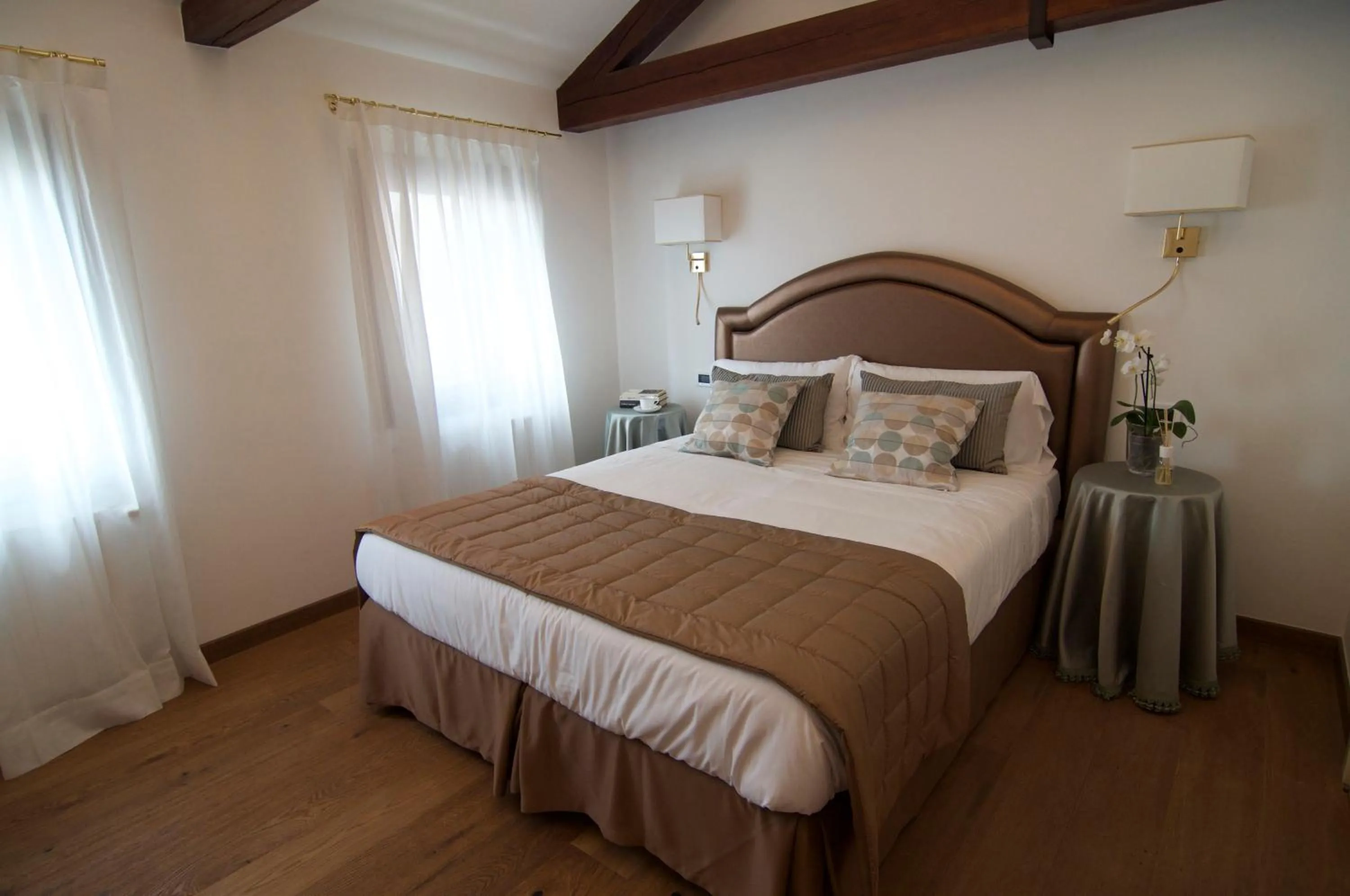 Bedroom, Bed in Casa Colleoni