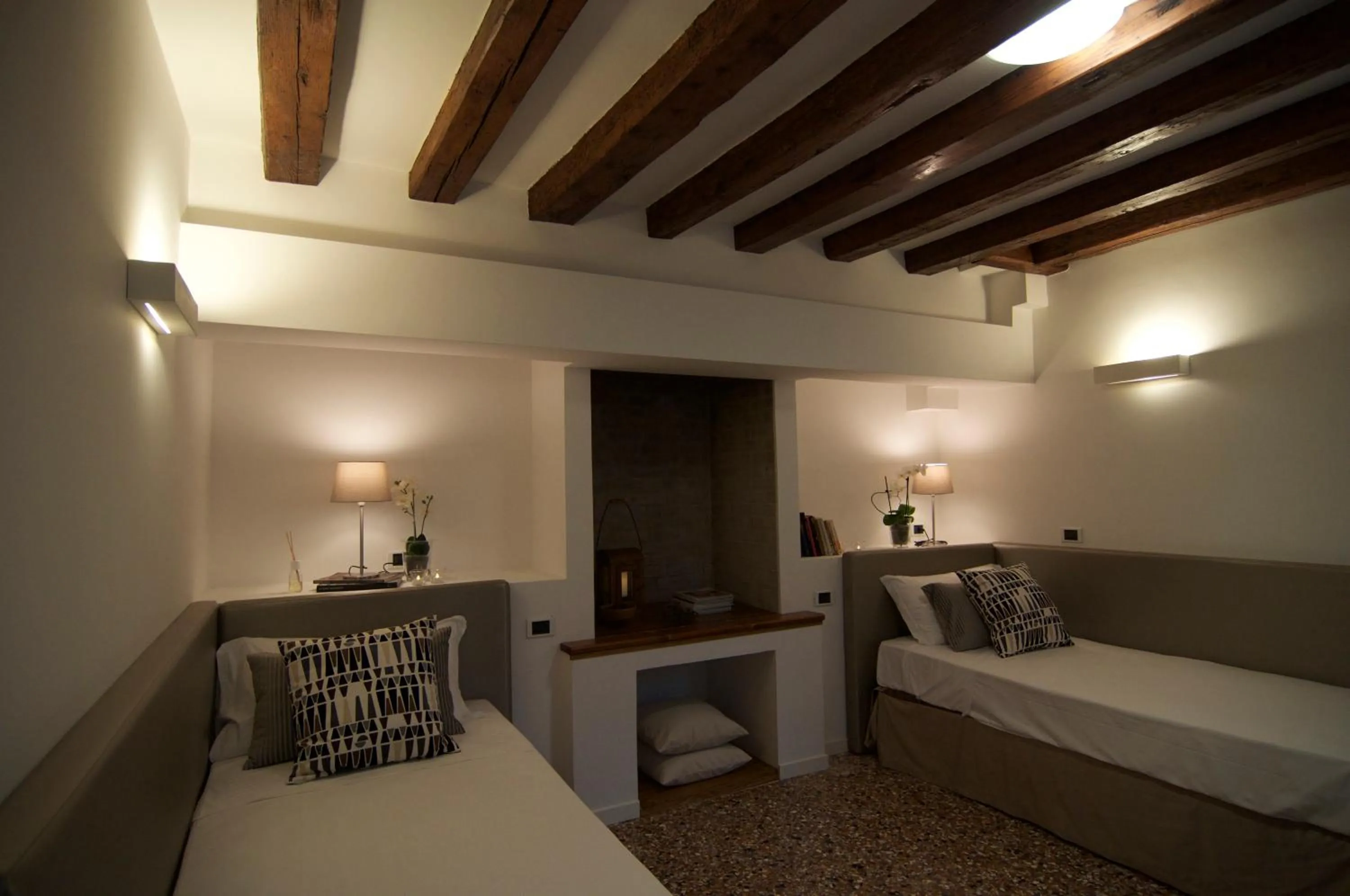 Bedroom, Bed in Casa Colleoni