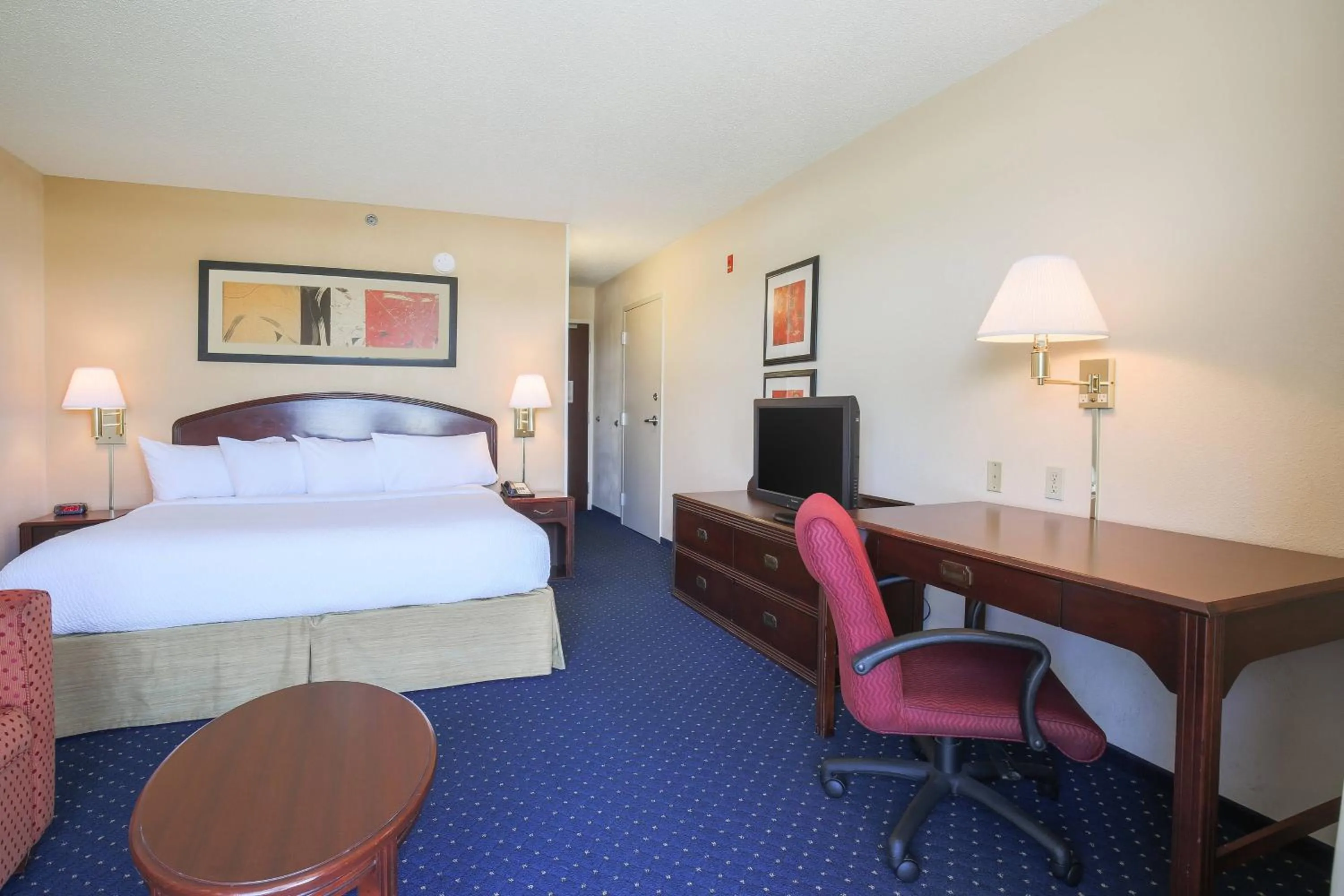 Photo of the whole room, Bed in Courtyard by Marriott Flint Grand Blanc