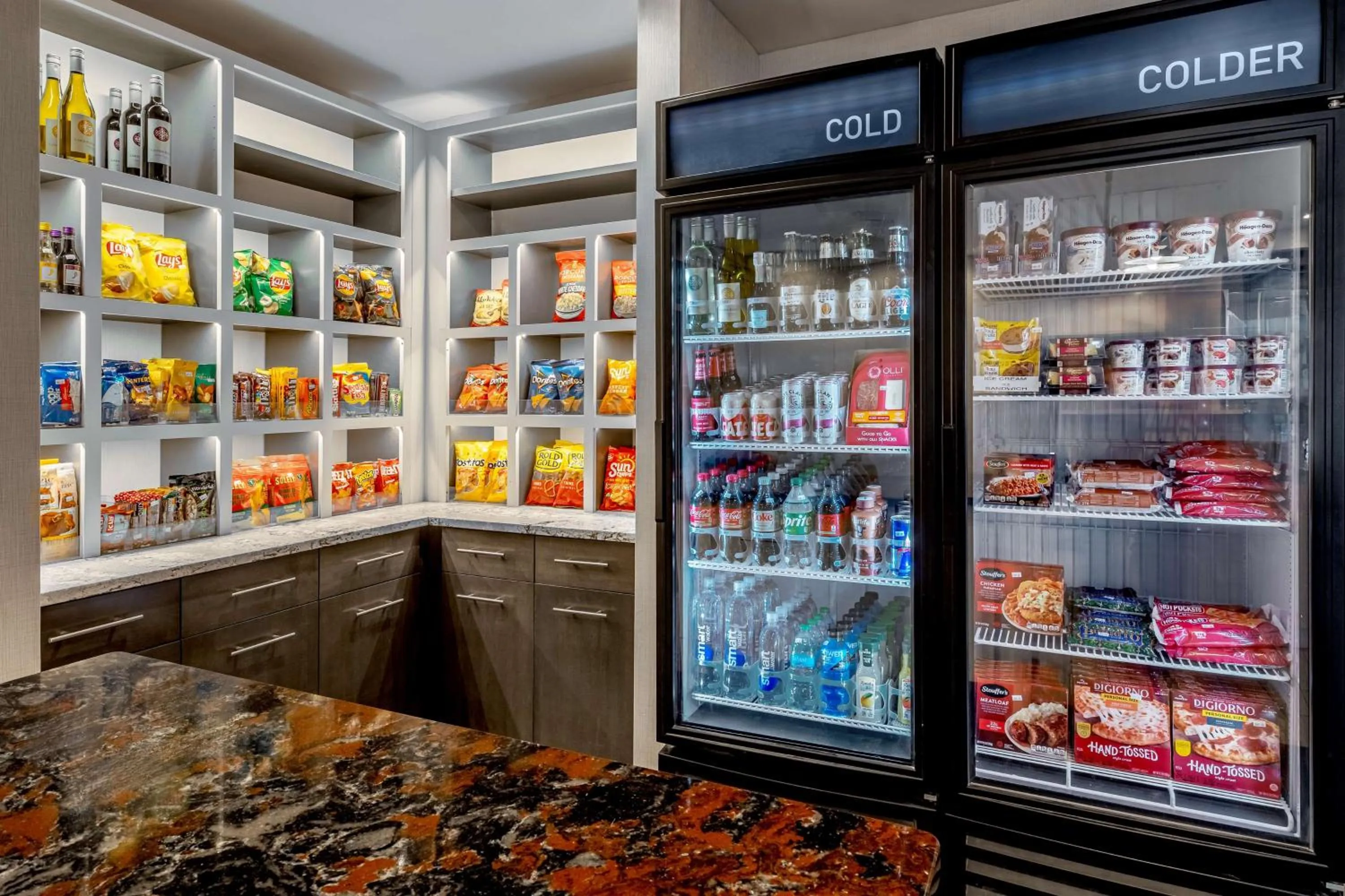 Restaurant/places to eat in Homewood Suites by Hilton Eatontown