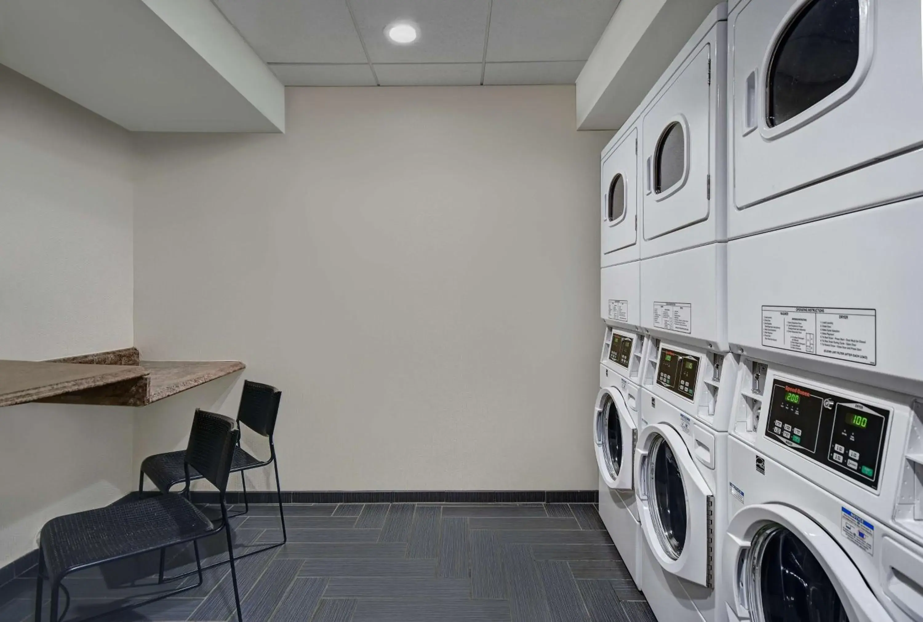 Property building in Homewood Suites by Hilton Eatontown Property building in Homewood Suites by Hilton Eatontown