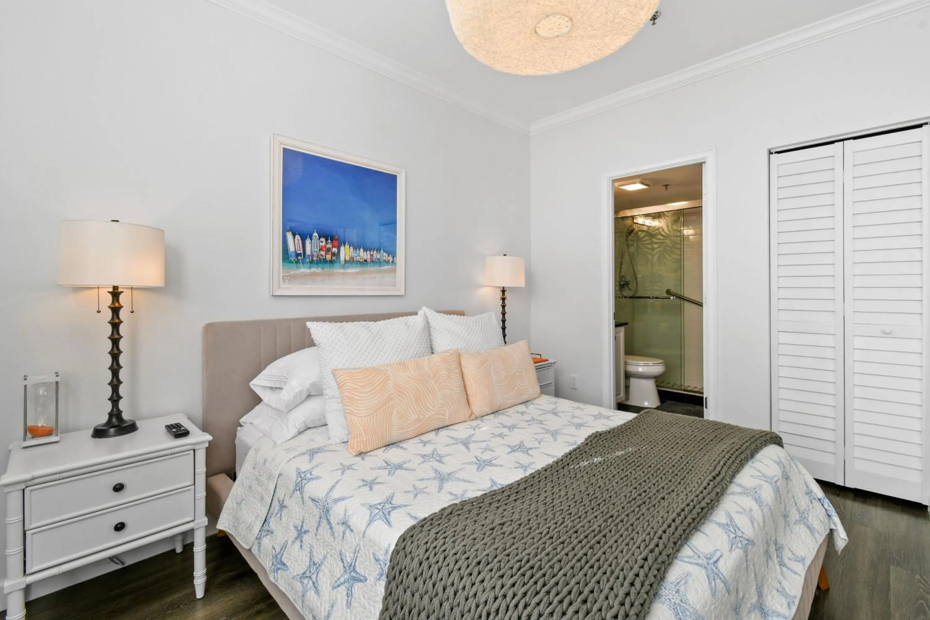 Bed in Tropicals of Palm Beach