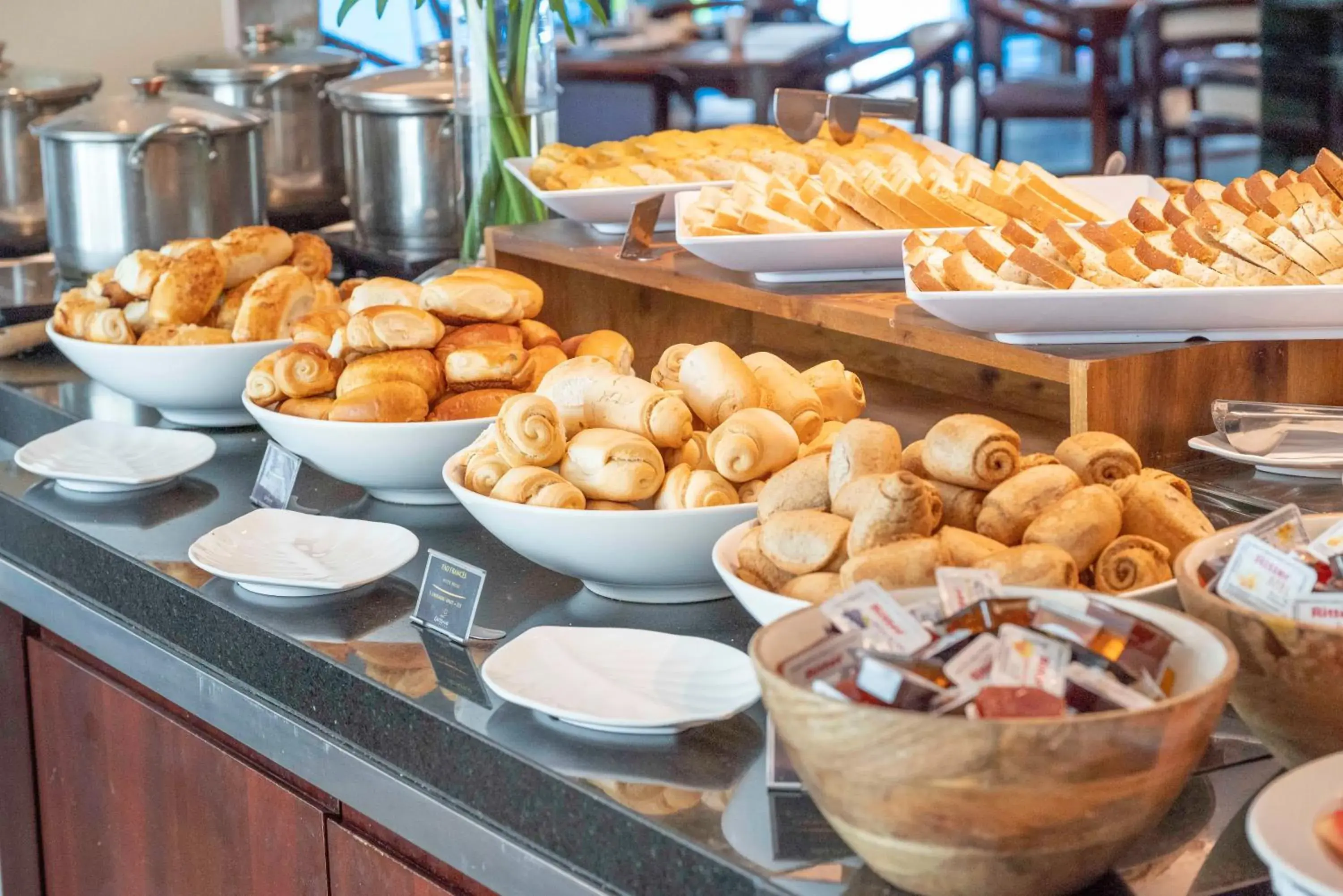 Restaurant/places to eat in Castelmar Hotel Restaurant/places to eat in Castelmar Hotel