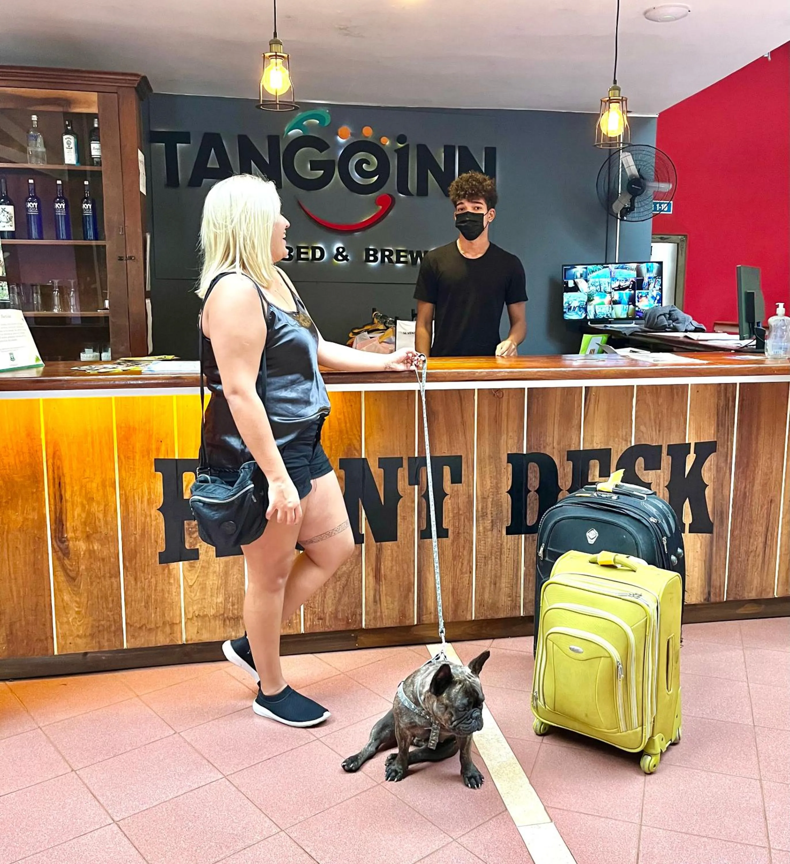 Lobby or reception in Beer Hotel Iguazú