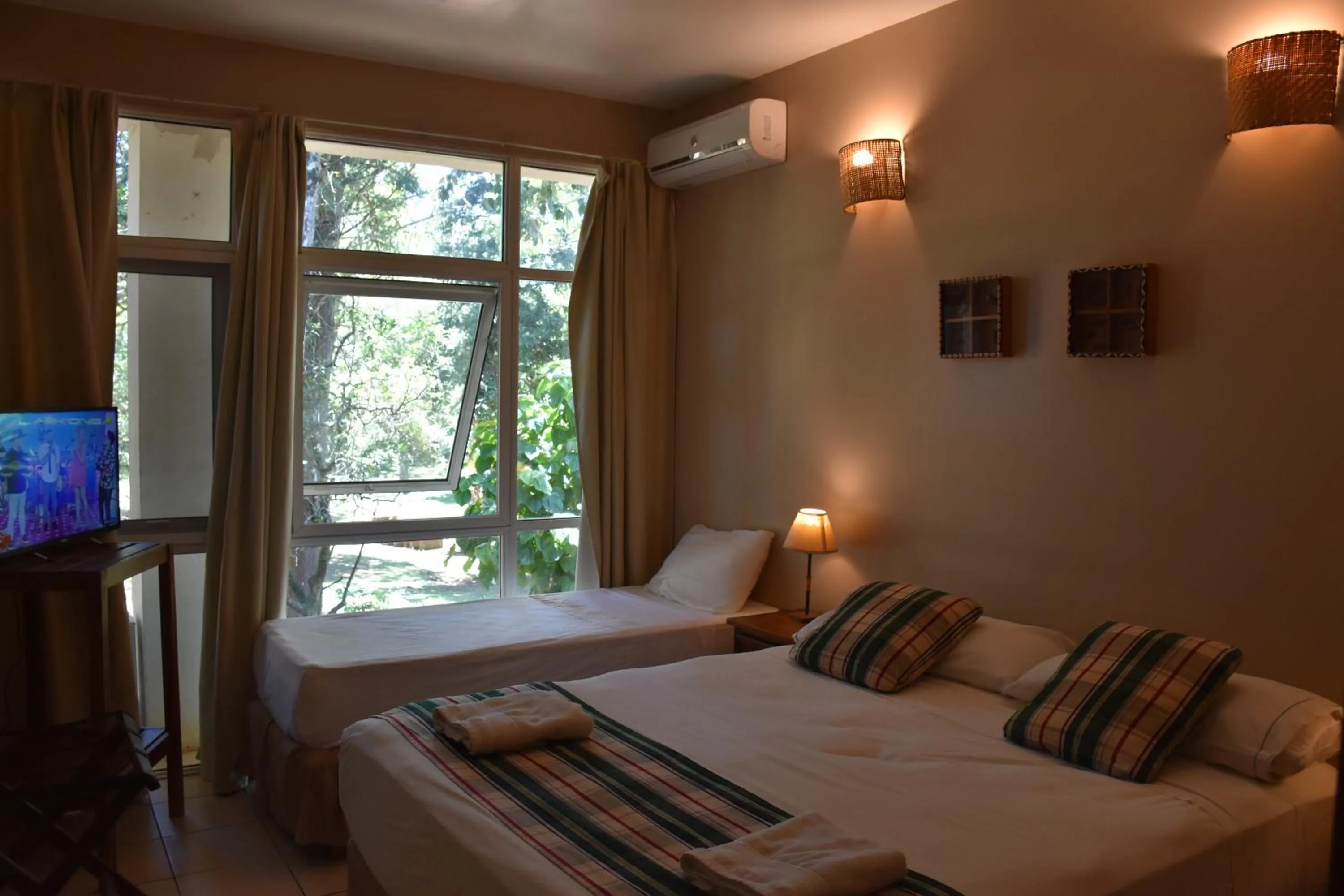 Bedroom, Bed in Beer Hotel Iguazú