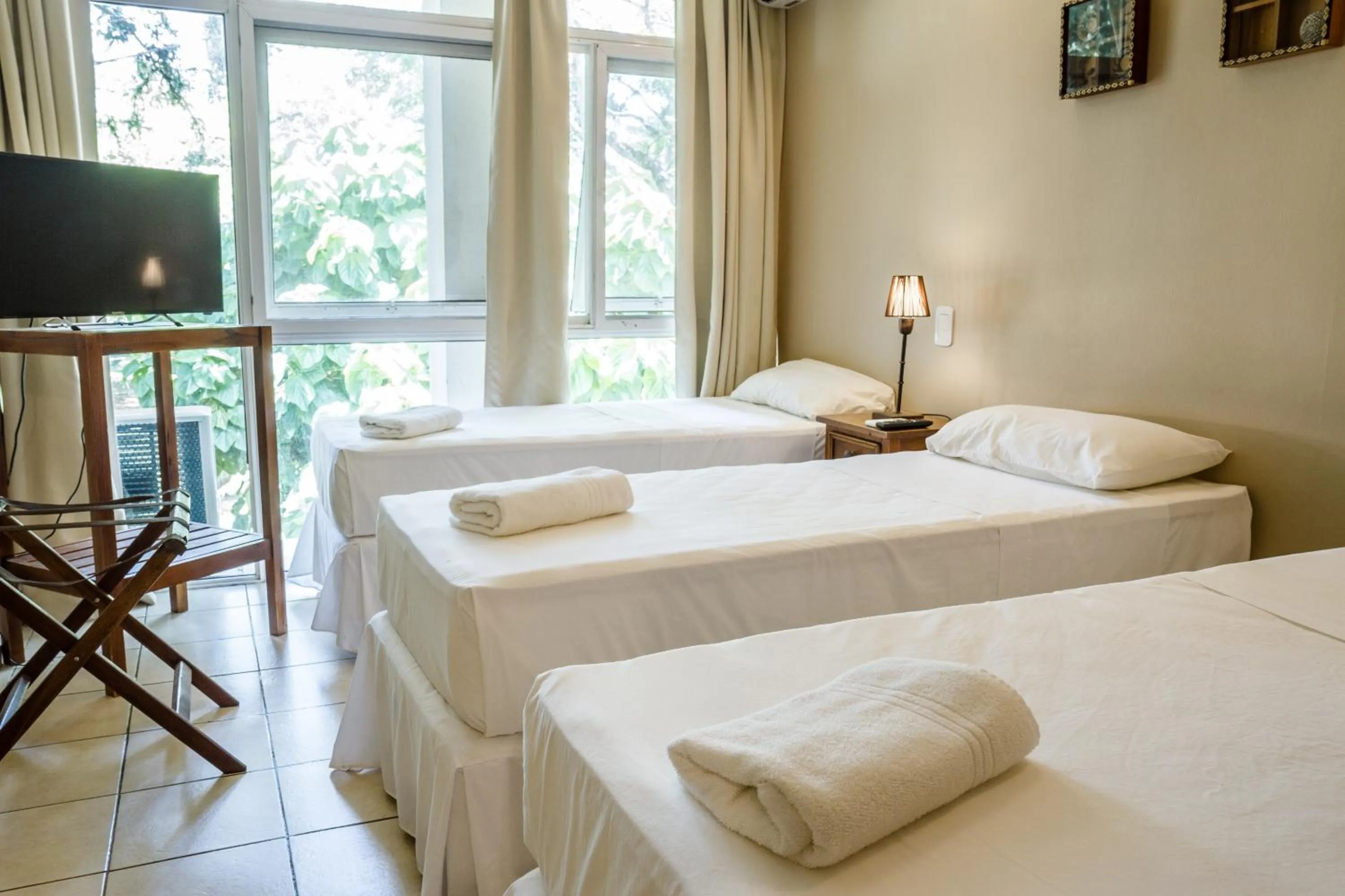 Bedroom, Bed in Beer Hotel Iguazú