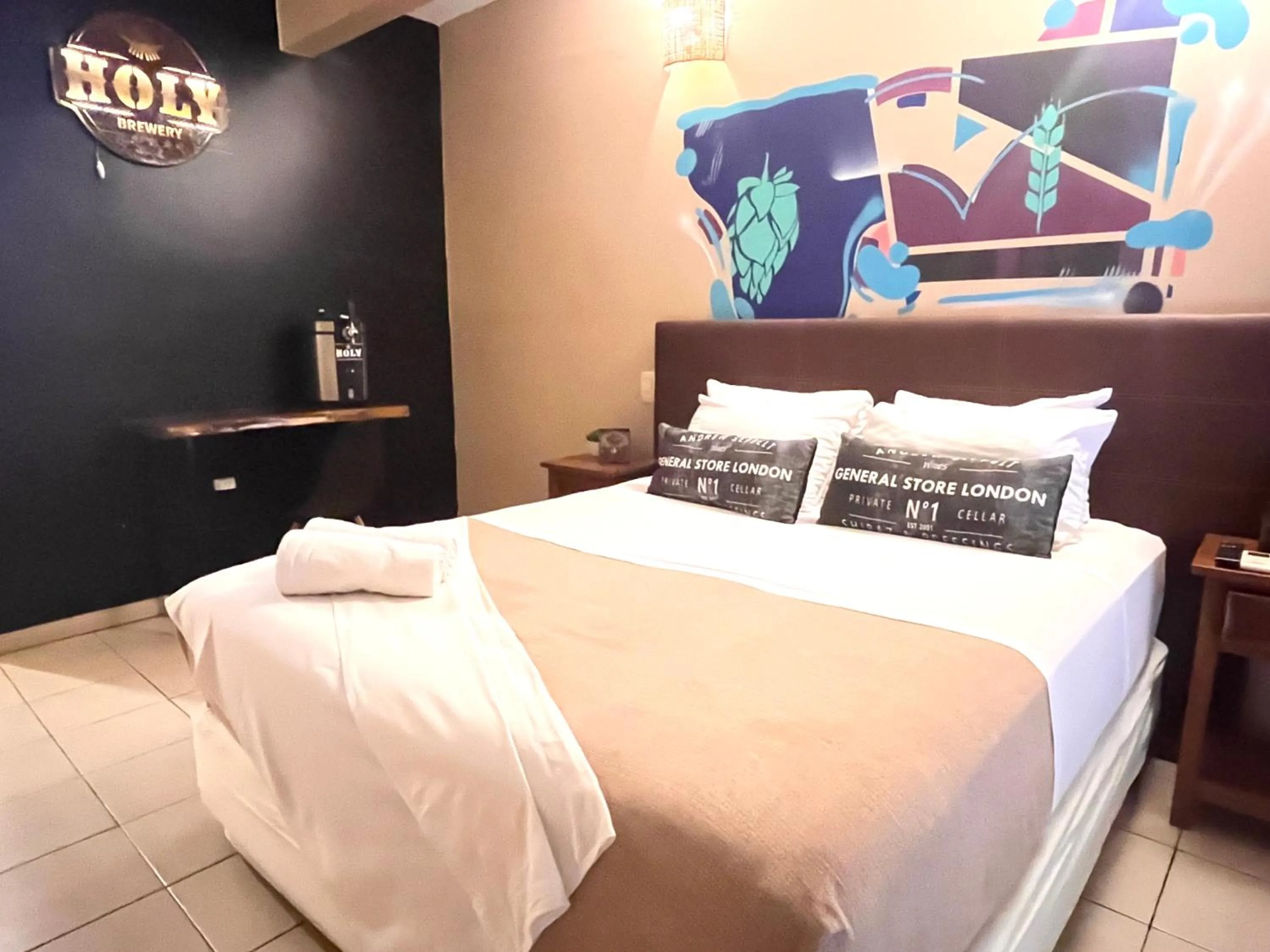 Bedroom, Bed in Beer Hotel Iguazú