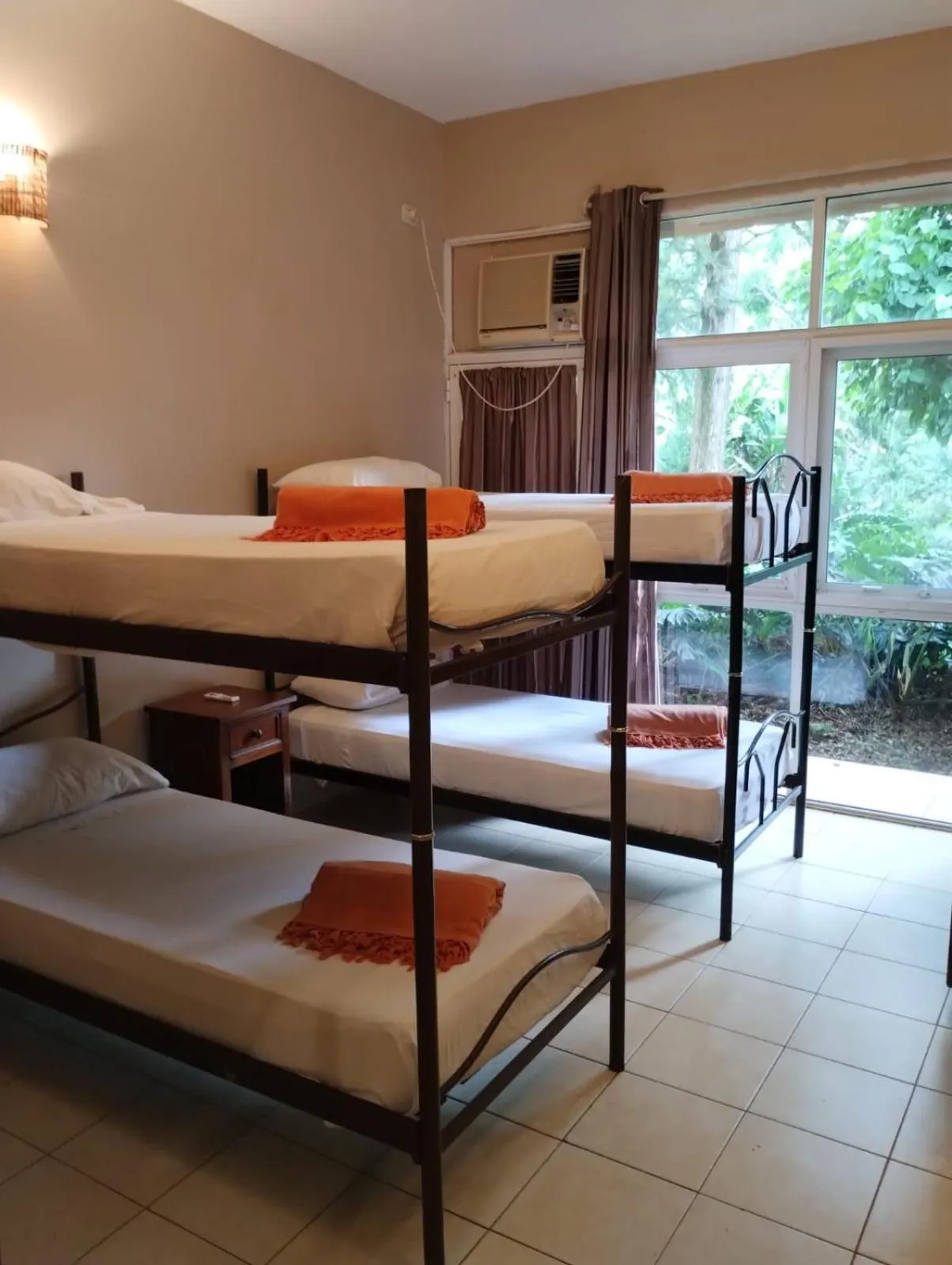 bunk bed, Bed in Beer Hotel Iguazú