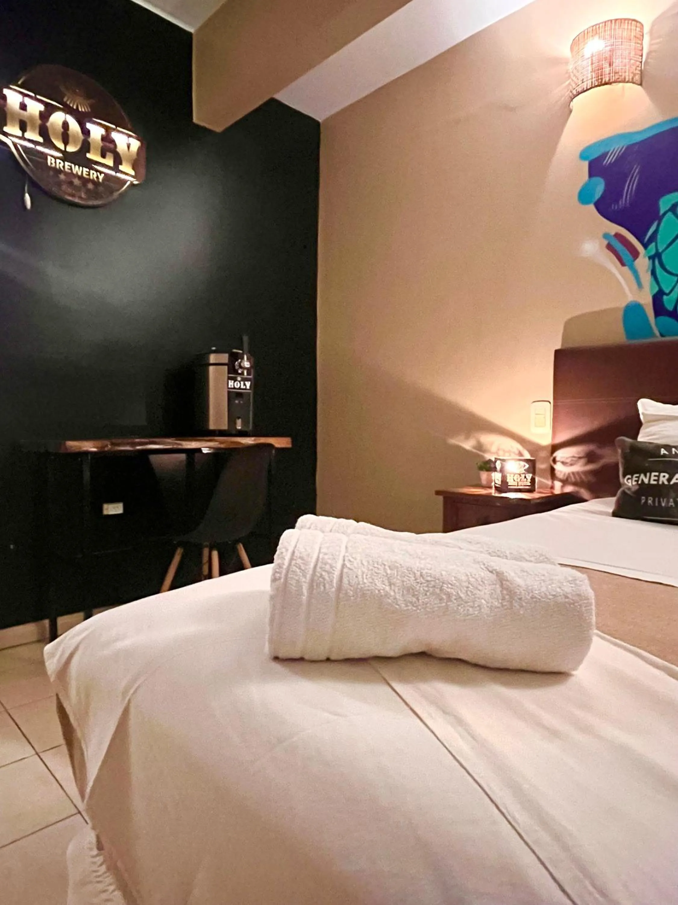 Property logo or sign, Bed in Beer Hotel Iguazú