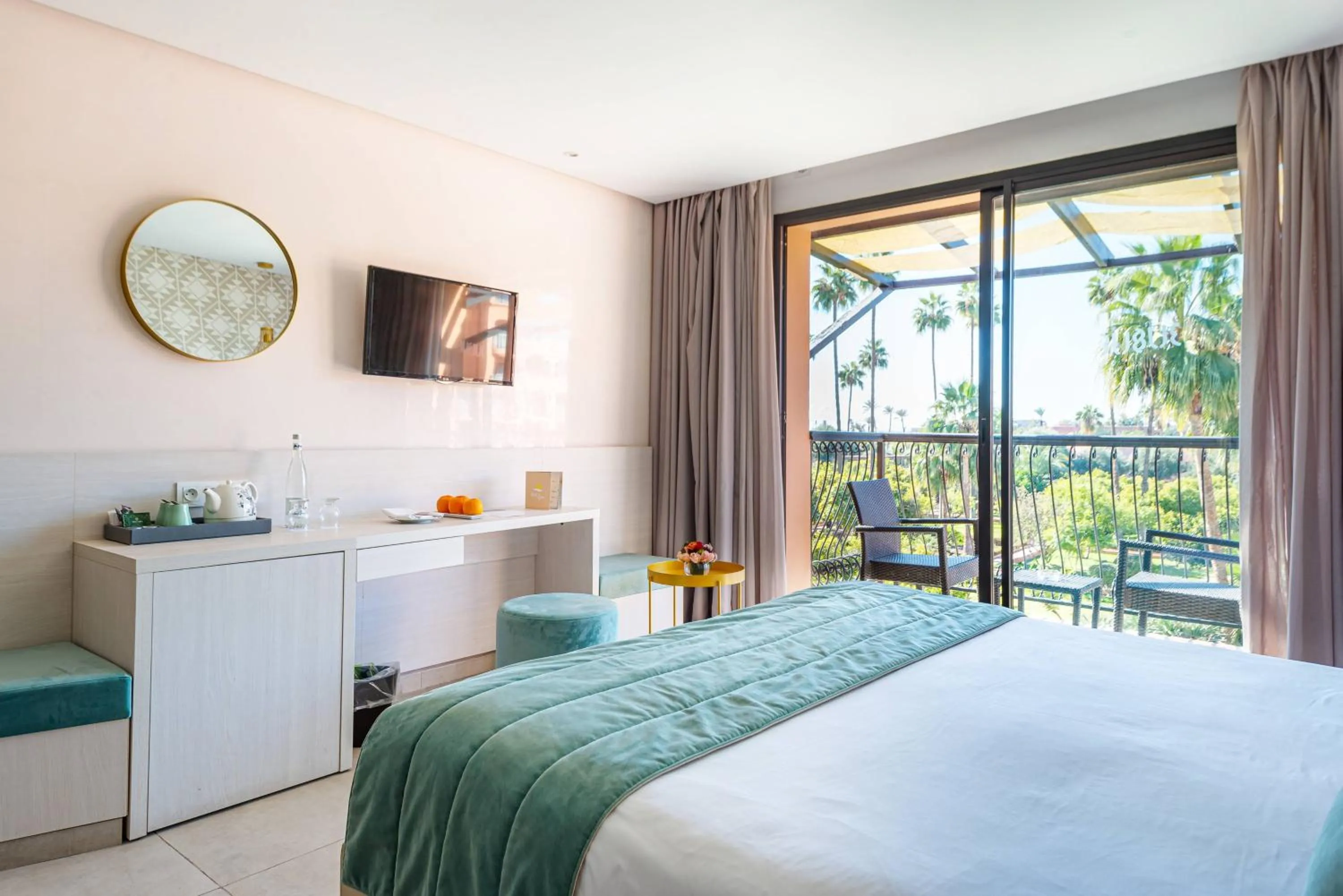 Garden view, Bed in TUI BLUE Medina Gardens - Adults Only - All Inclusive