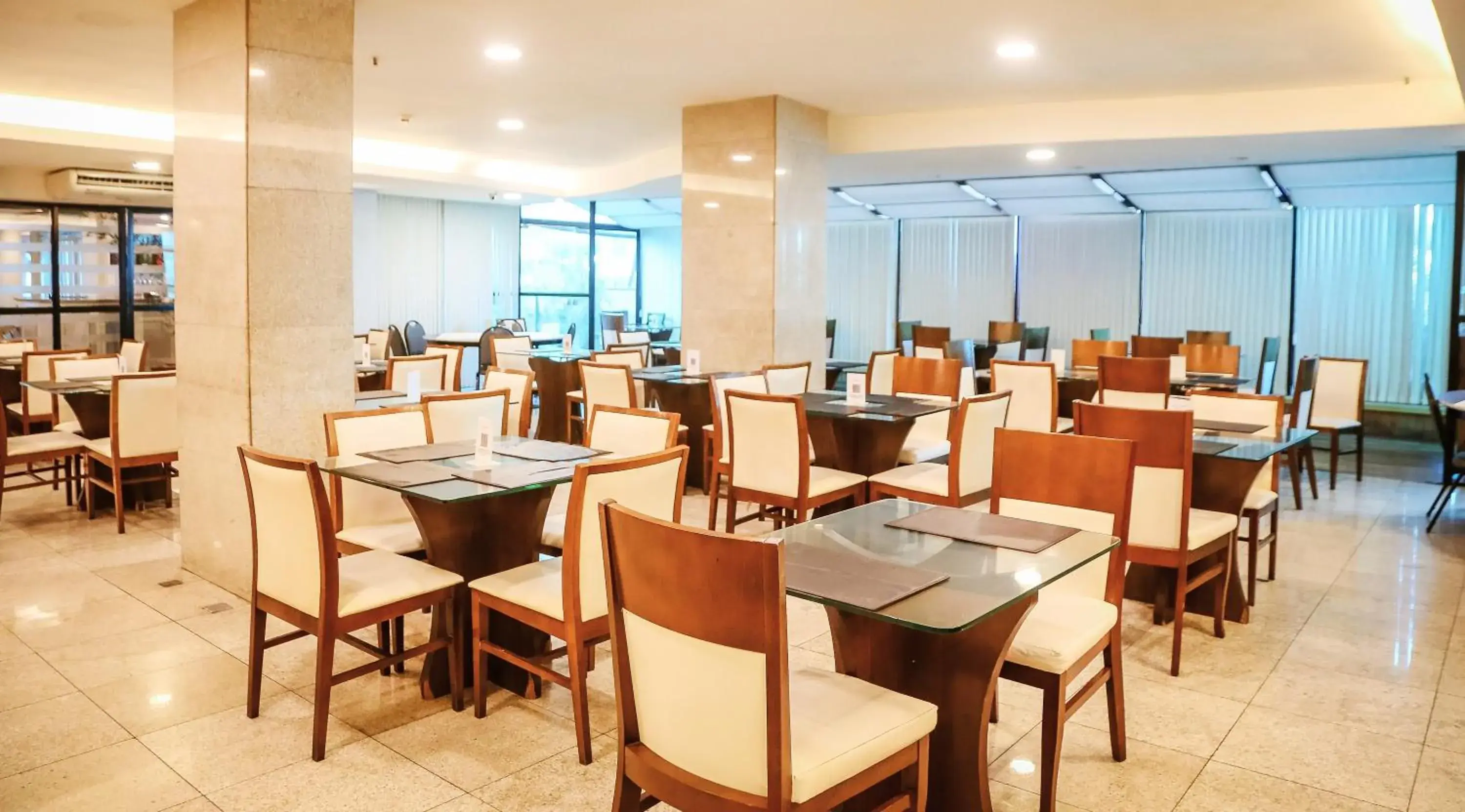 Restaurant/places to eat in Bristol Jangada Fortaleza Meirelles Restaurant/places to eat in Bristol Jangada Fortaleza Meirelles