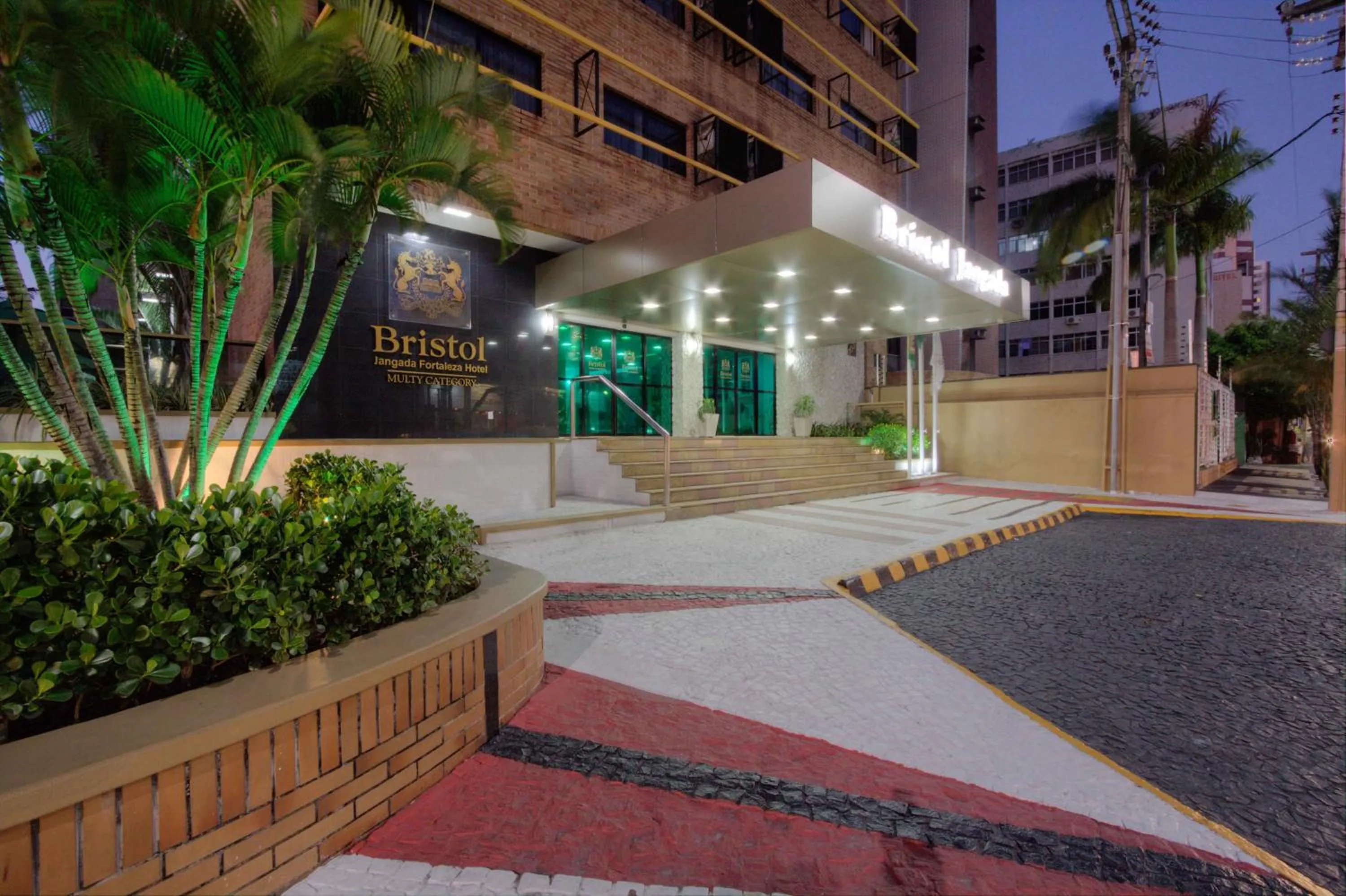 Facade/entrance in Bristol Jangada Fortaleza Meirelles