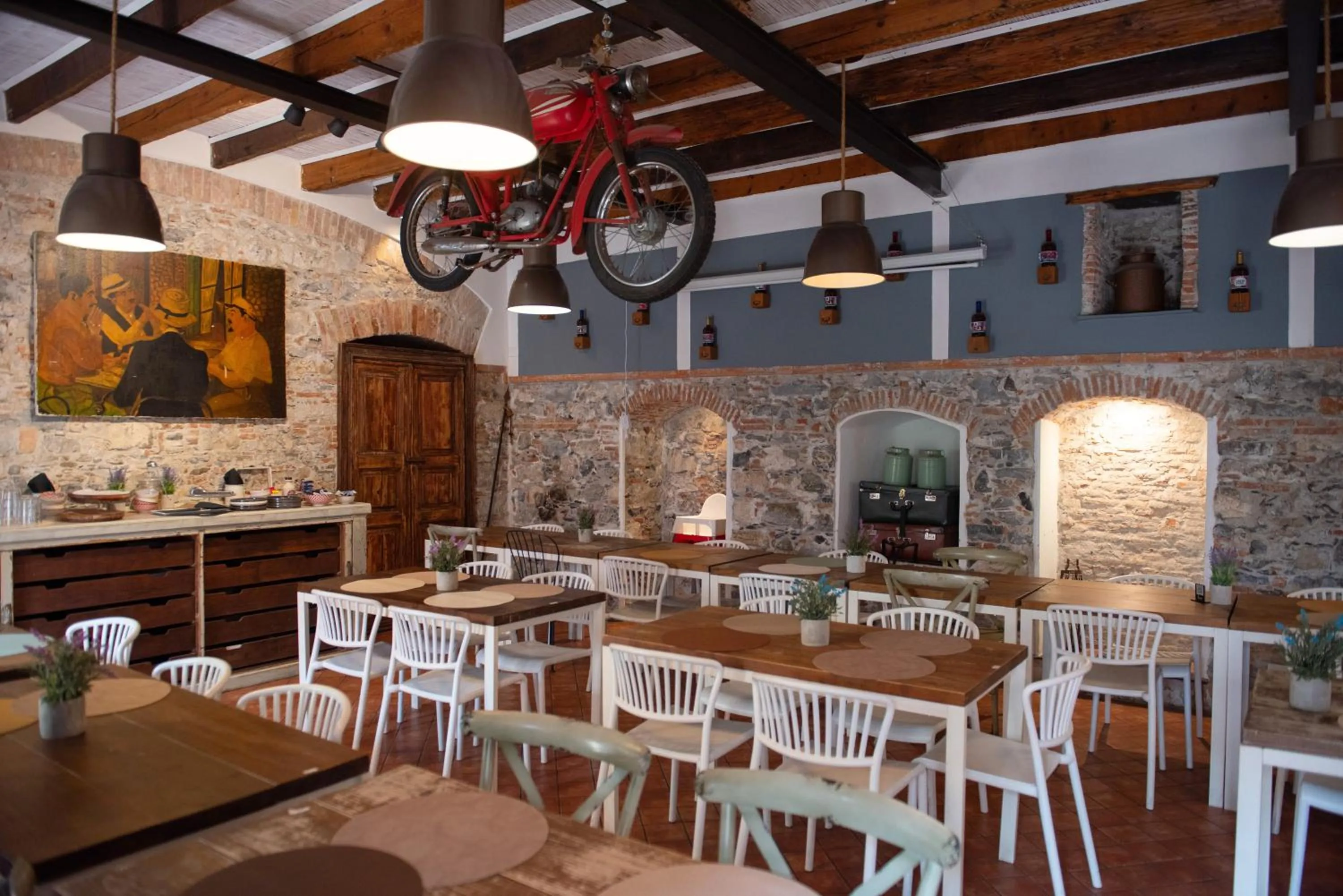 Restaurant/places to eat in Fra Diavolo