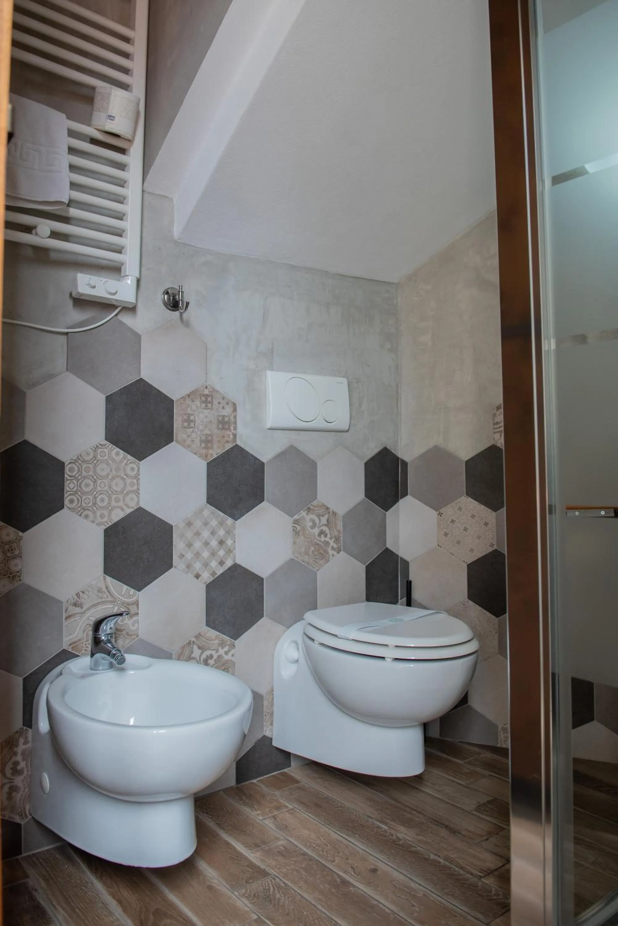 Bathroom in Fra Diavolo