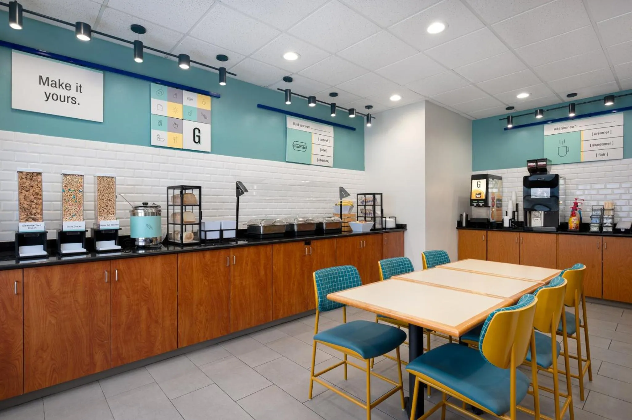 Breakfast in Garner Hotel Evansville East by IHG