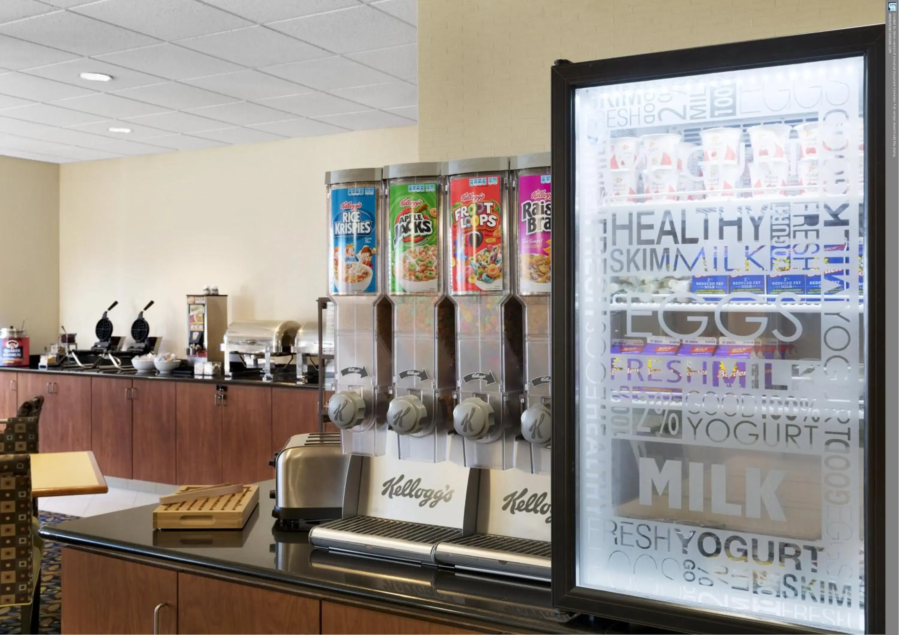 Continental breakfast in Country Inn & Suites by Radisson, Evansville, IN Continental breakfast in Country Inn & Suites by Radisson, Evansville, IN