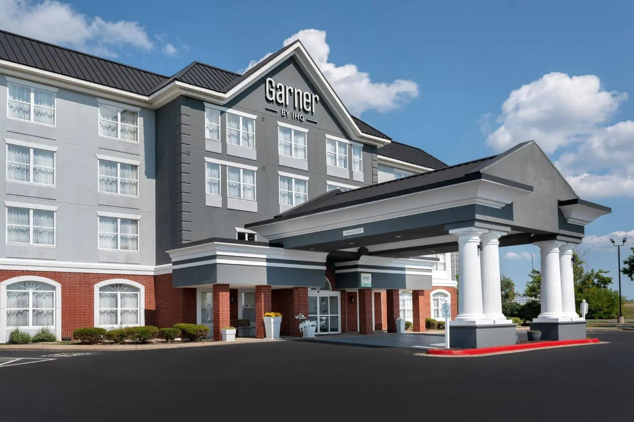 Property building in Garner Hotel Evansville East by IHG Property building in Garner Hotel Evansville East by IHG