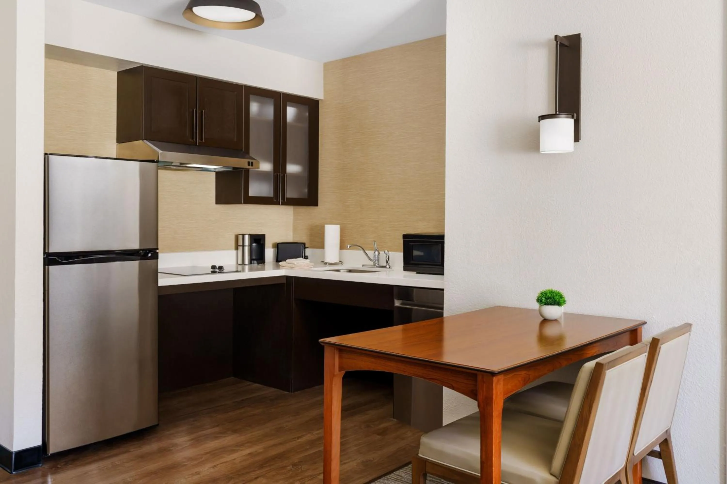 Kitchen or kitchenette in Residence Inn by Marriott Salinas Monterey