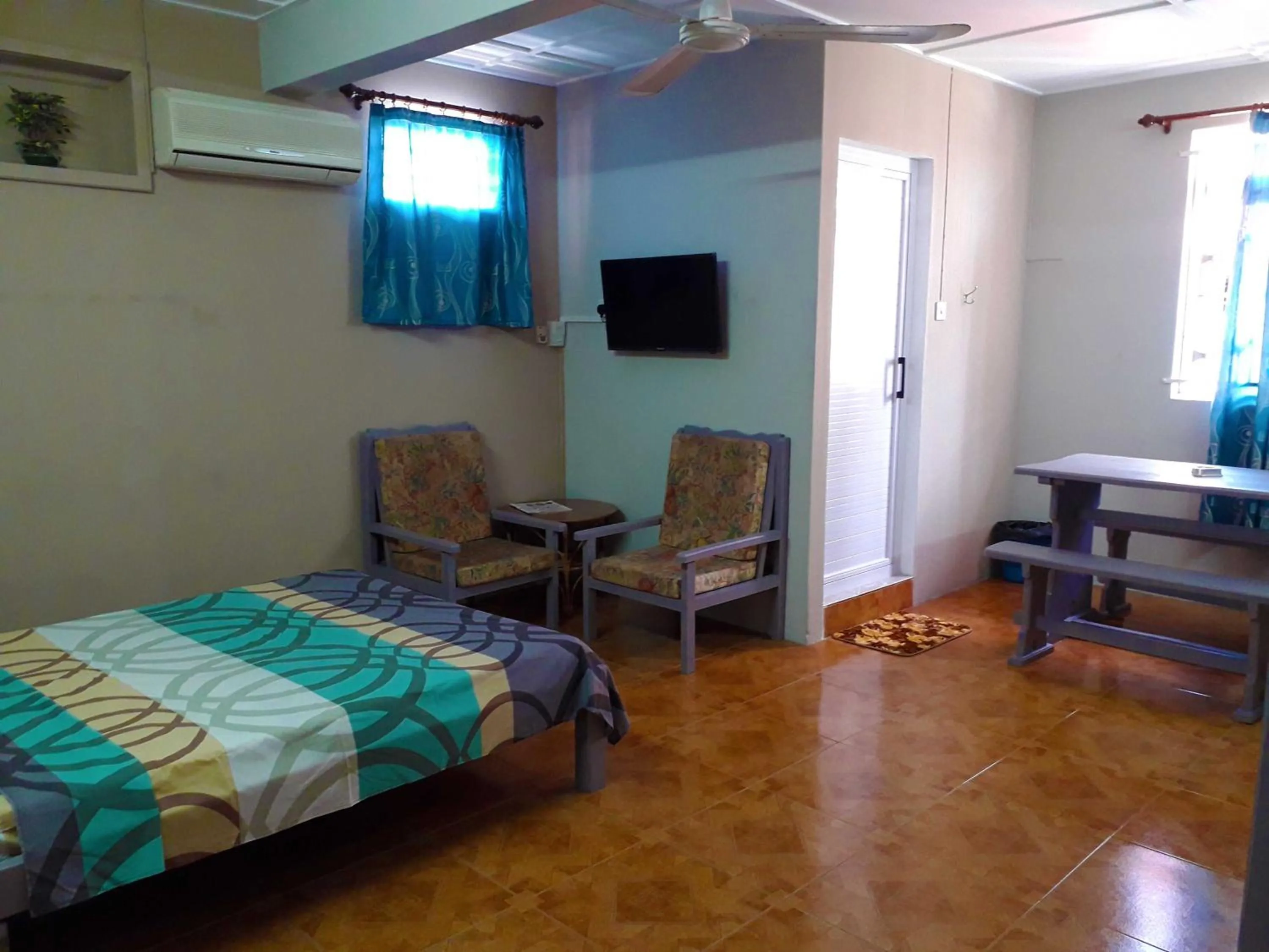 TV and multimedia, Bed in Centraville