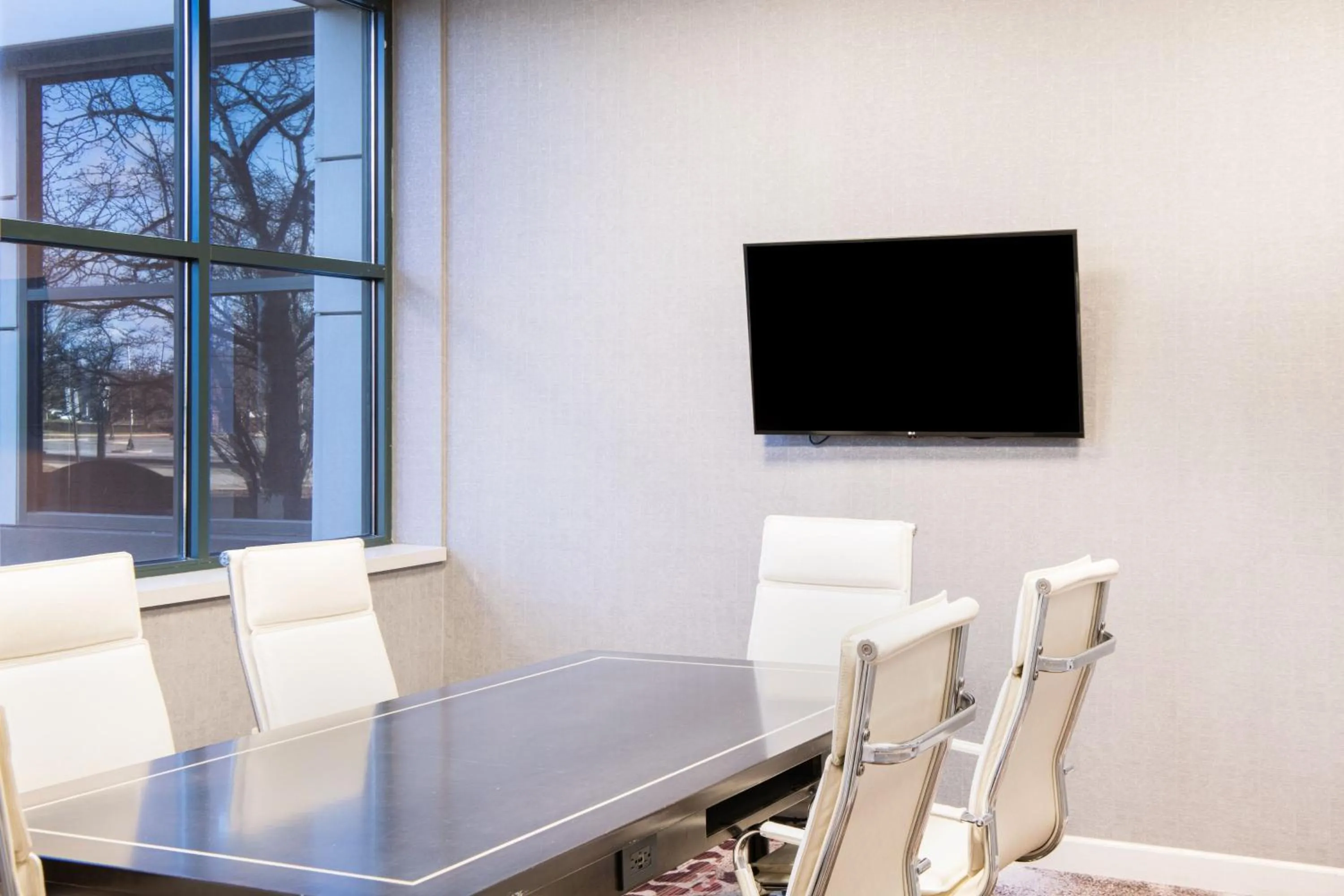 Lobby or reception in Chicago Marriott Suites Deerfield
