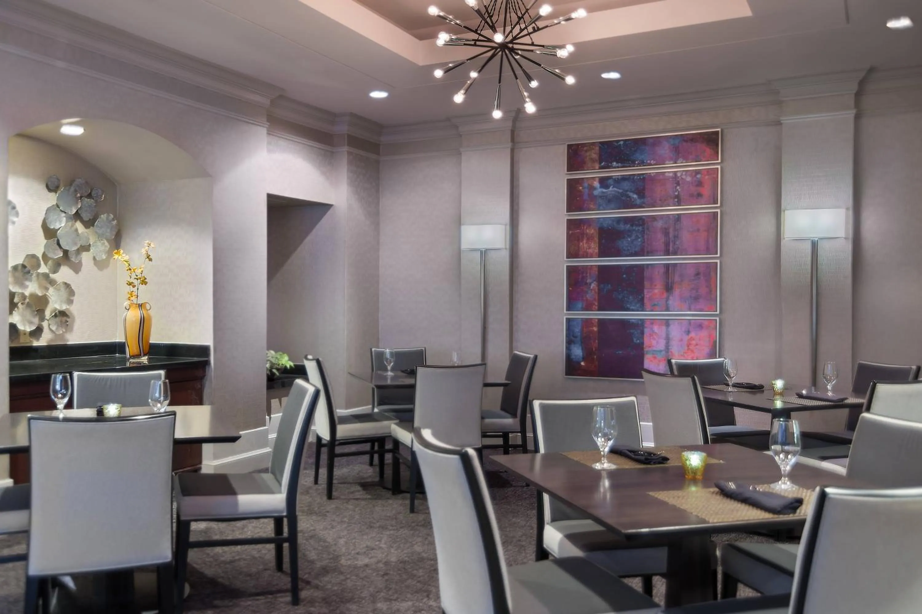 Restaurant/places to eat in Chicago Marriott Suites Deerfield