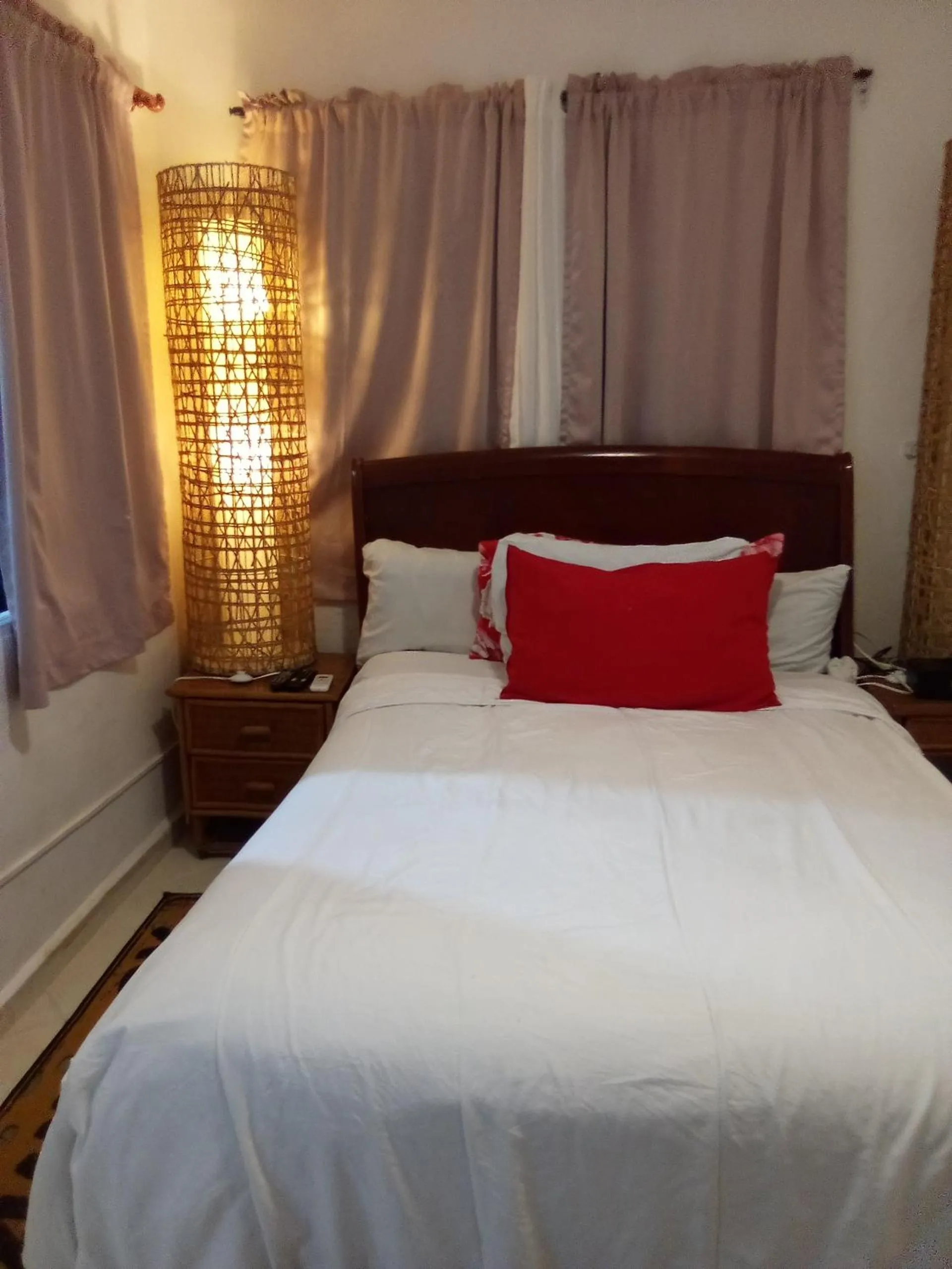 Bed in Hotel El Tronco Inc