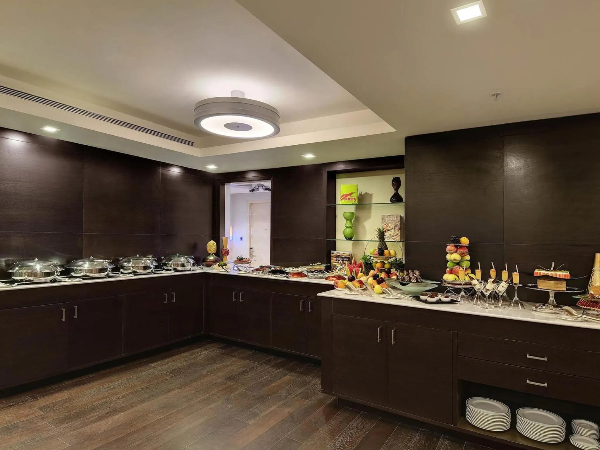 Lounge or bar in Novotel Hyderabad Airport