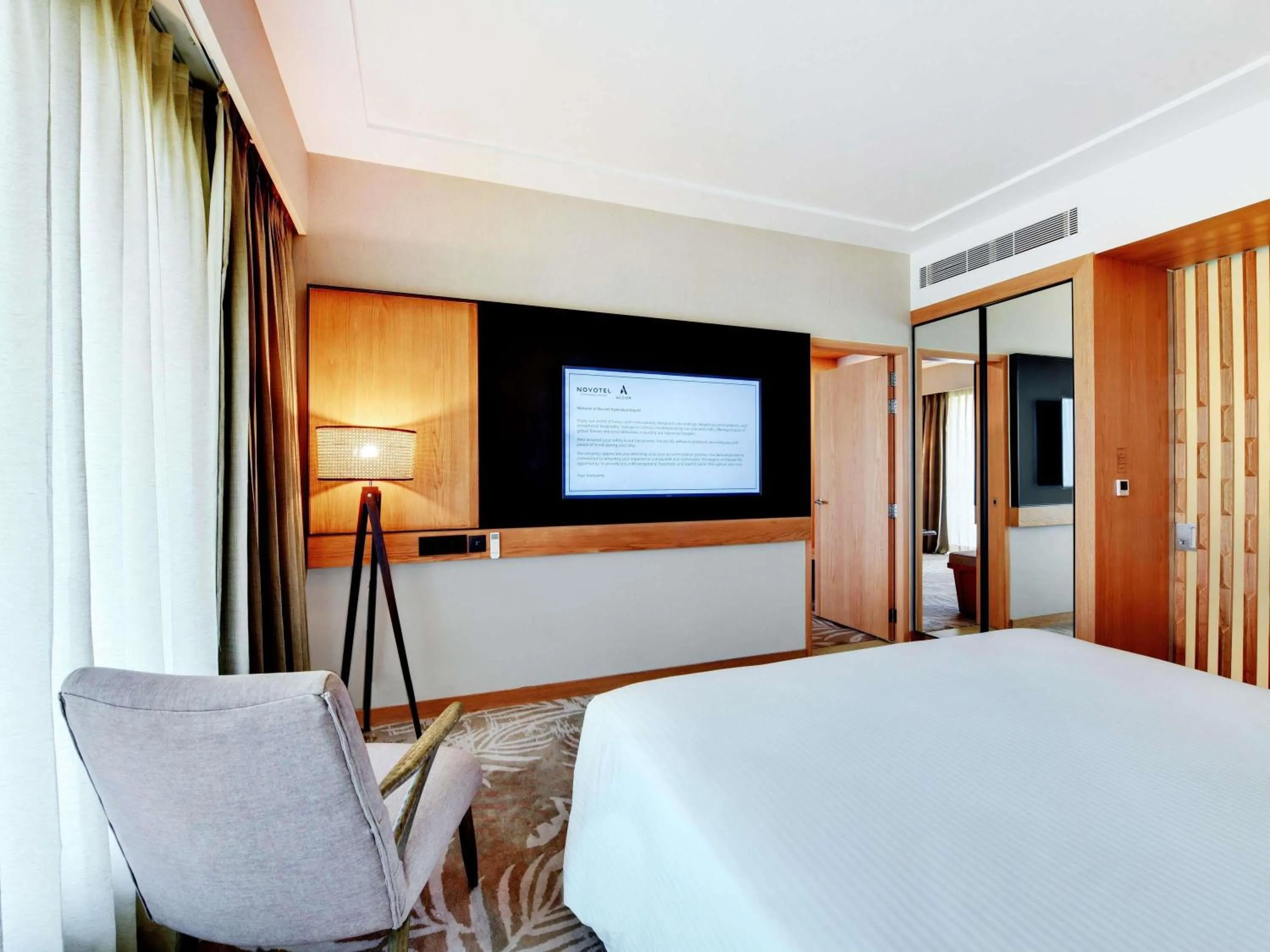 Bedroom, Bed in Novotel Hyderabad Airport