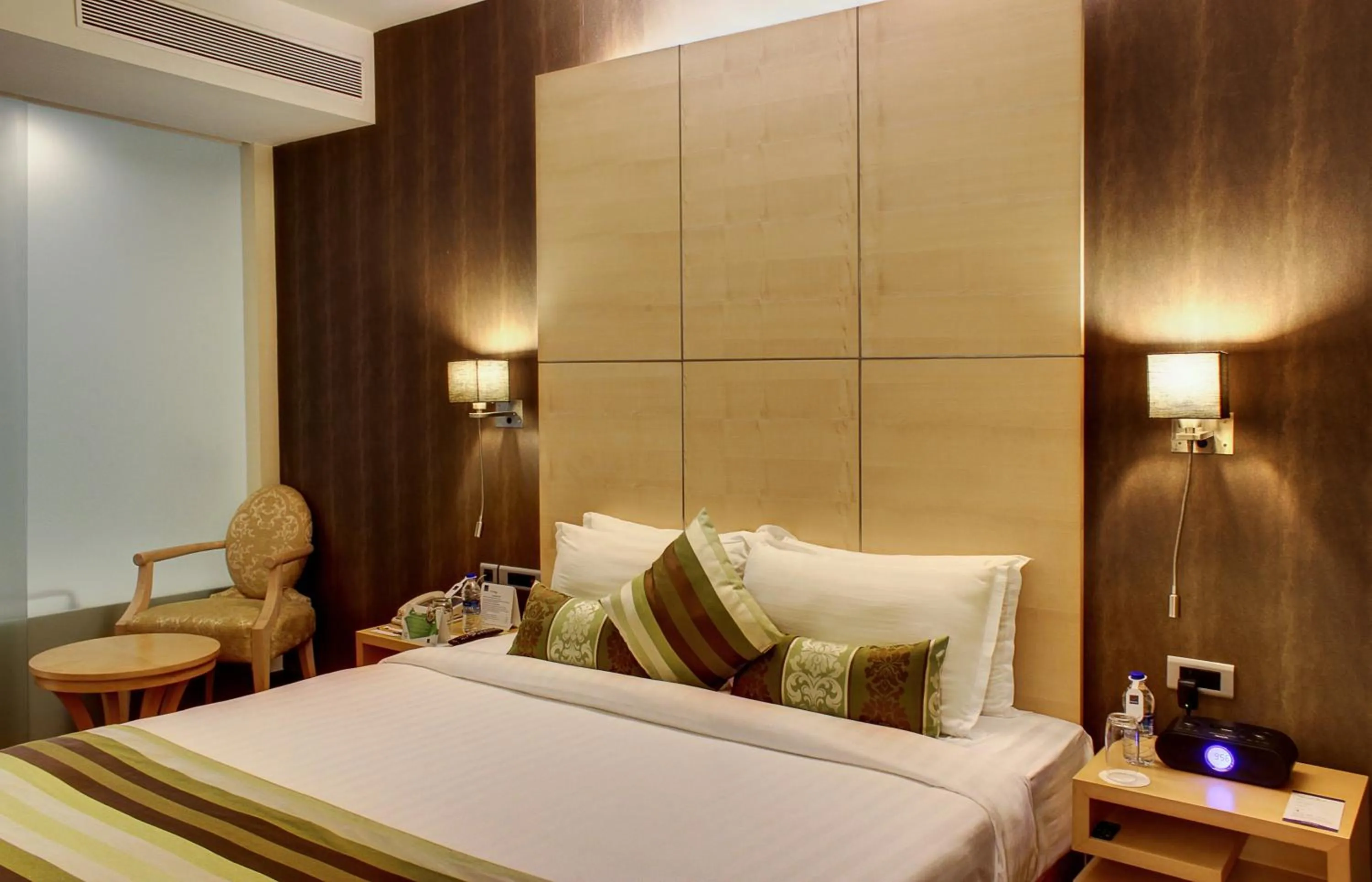 Bedroom, Bed in Novotel Hyderabad Airport