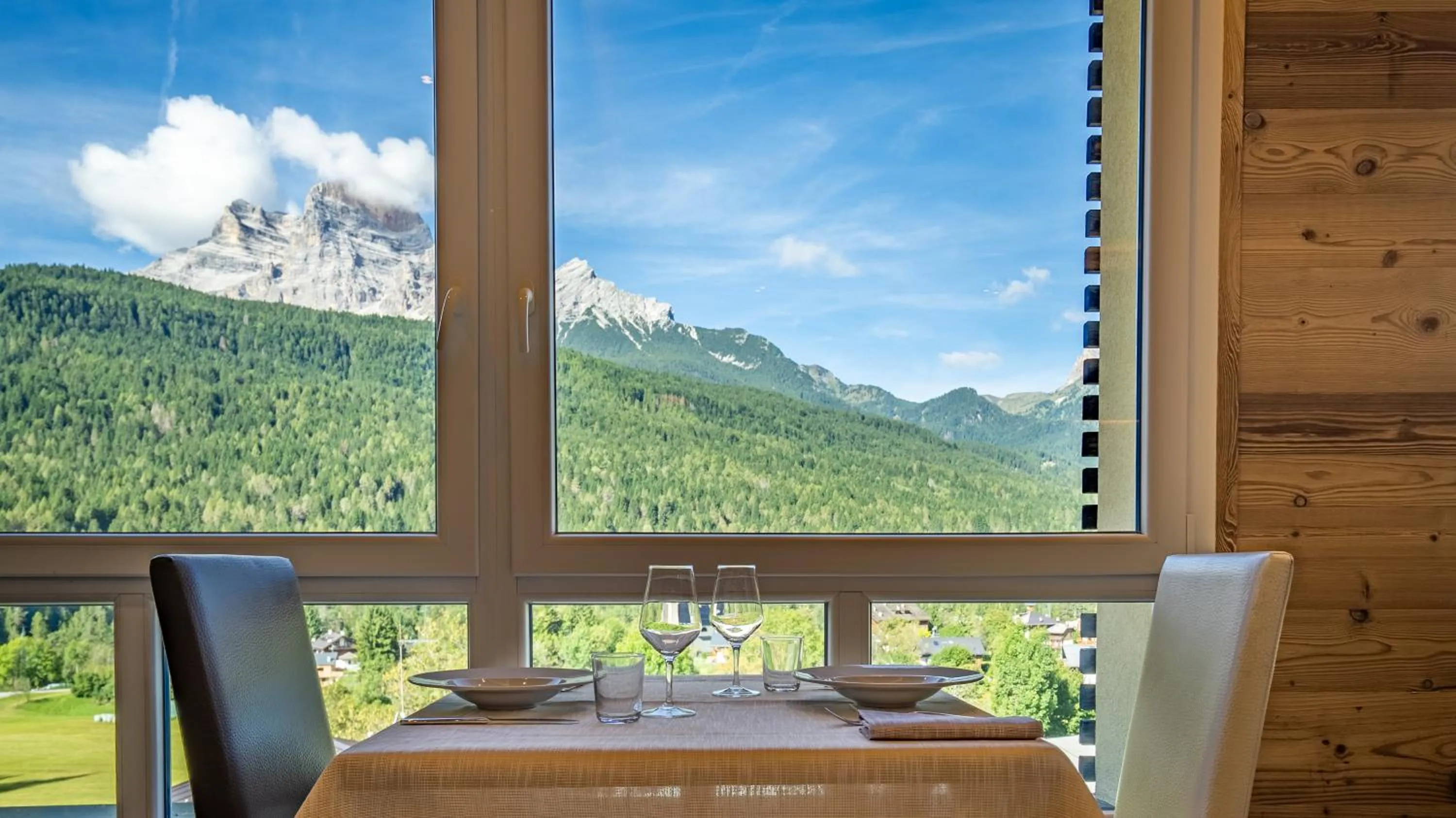 Restaurant/places to eat in TH Cadore - Hotel Antelao