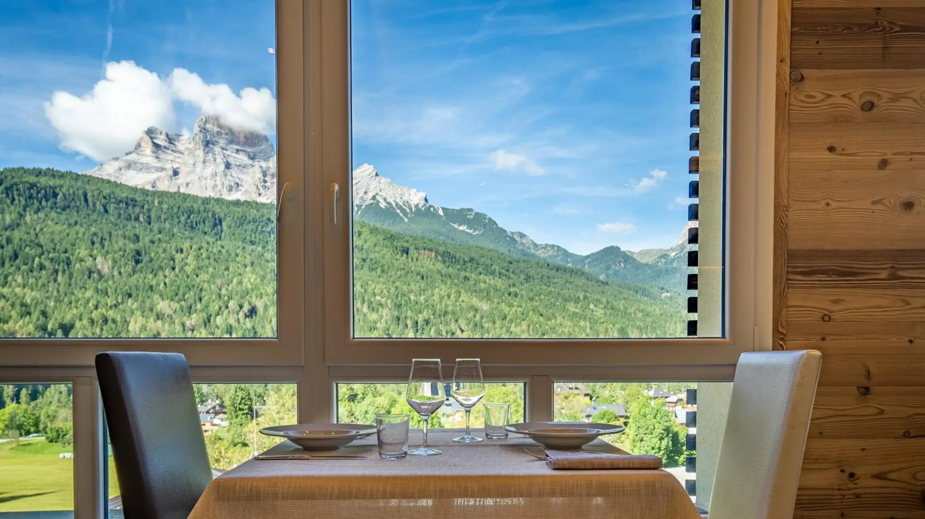 Restaurant/places to eat in TH Cadore - Hotel Antelao Restaurant/places to eat in TH Cadore - Hotel Antelao